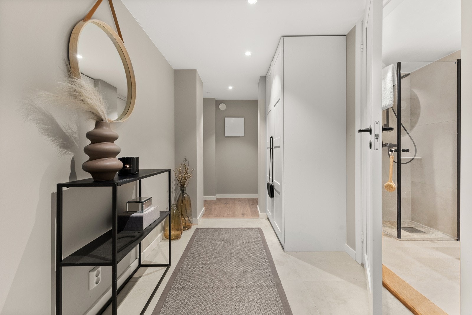 Hybel - Egen inngang til hybelen. Galleribilde