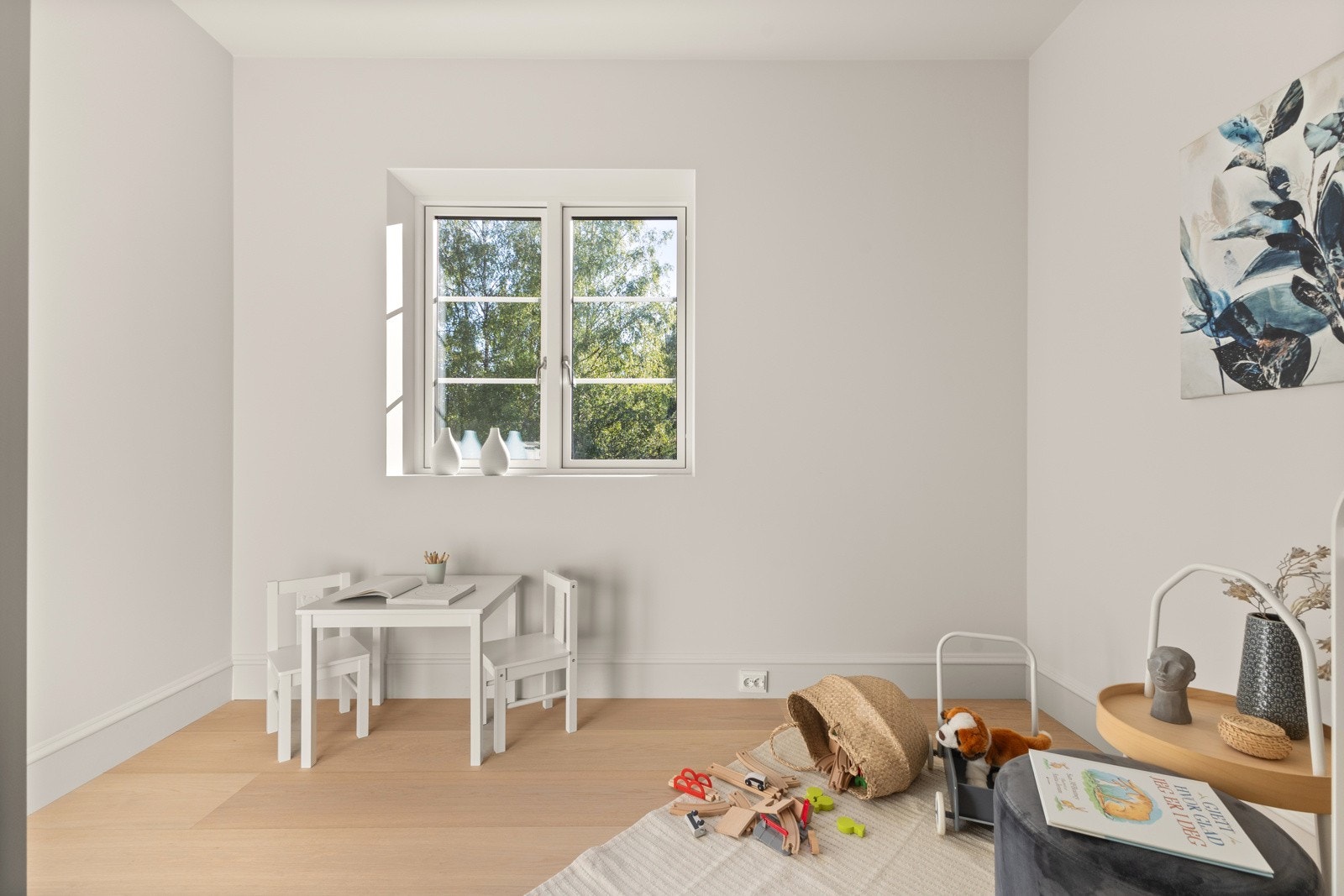 Soverom 2 er av god størrelse og er perfekt som barnerom, gjesterom eller kontor. Galleribilde