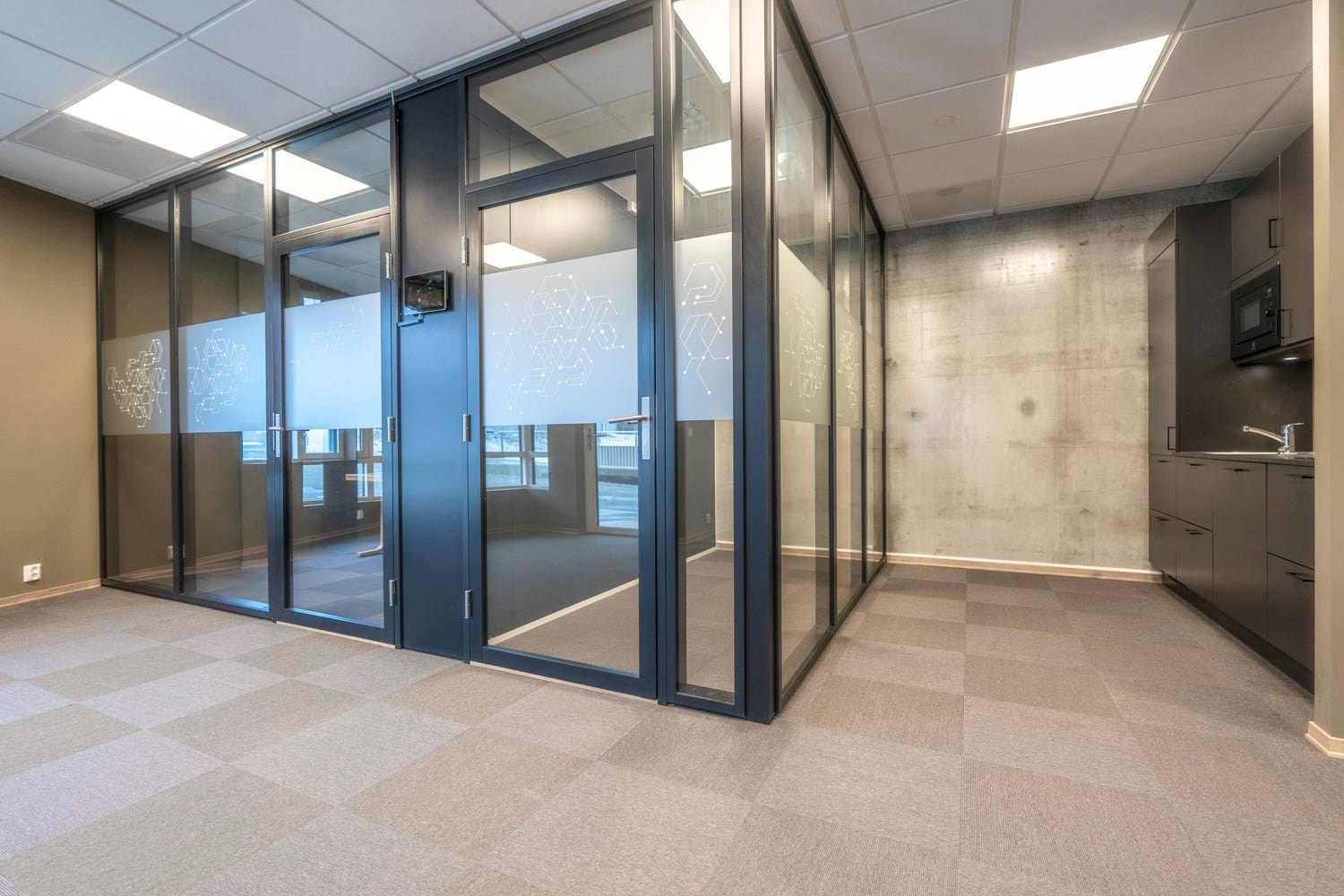 Stillesone med rom for oppbevaring eller gode møbler Galleribilde