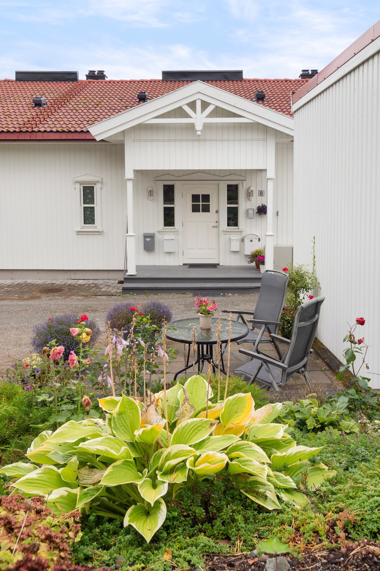 Overbygd felles inngangsparti Galleribilde