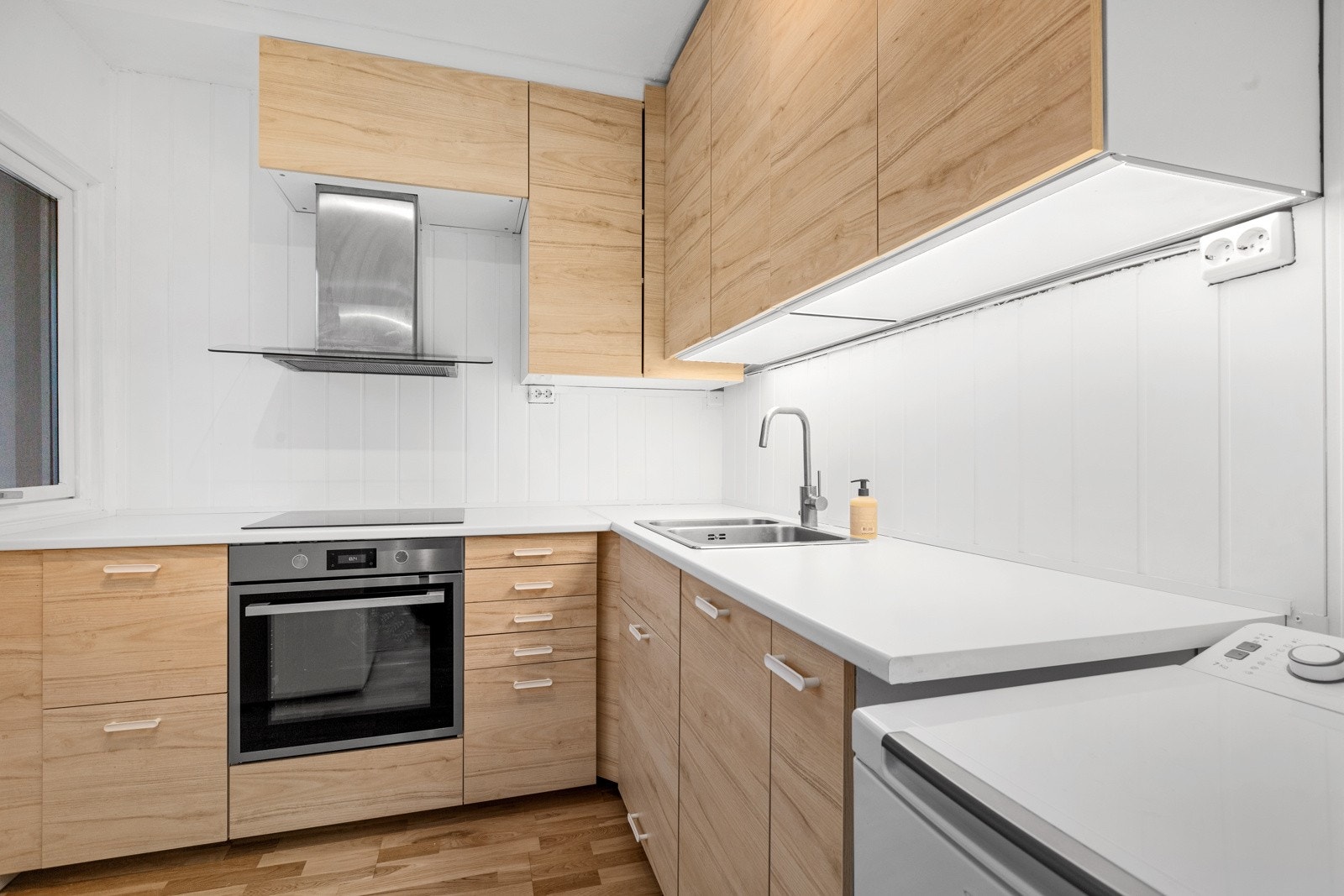 Integrert komfyr og platetopp Galleribilde