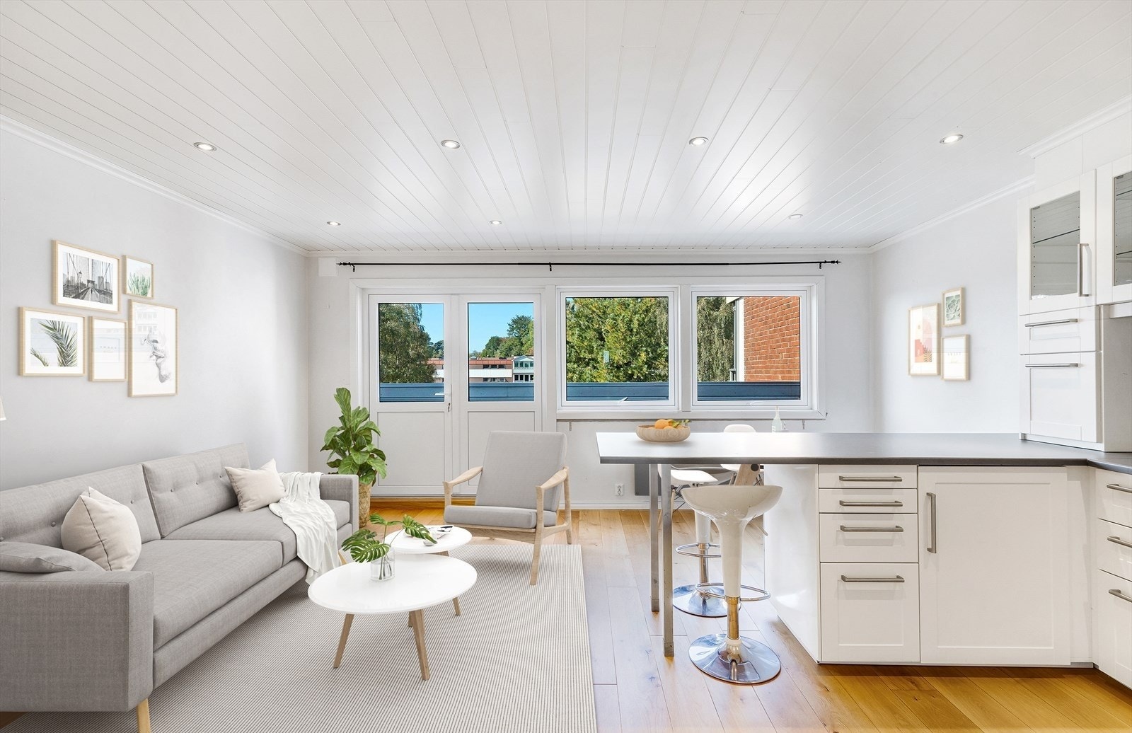 EIE eiendomsmegling ønsker velkommen til Eikåsveien 2! Galleribilde