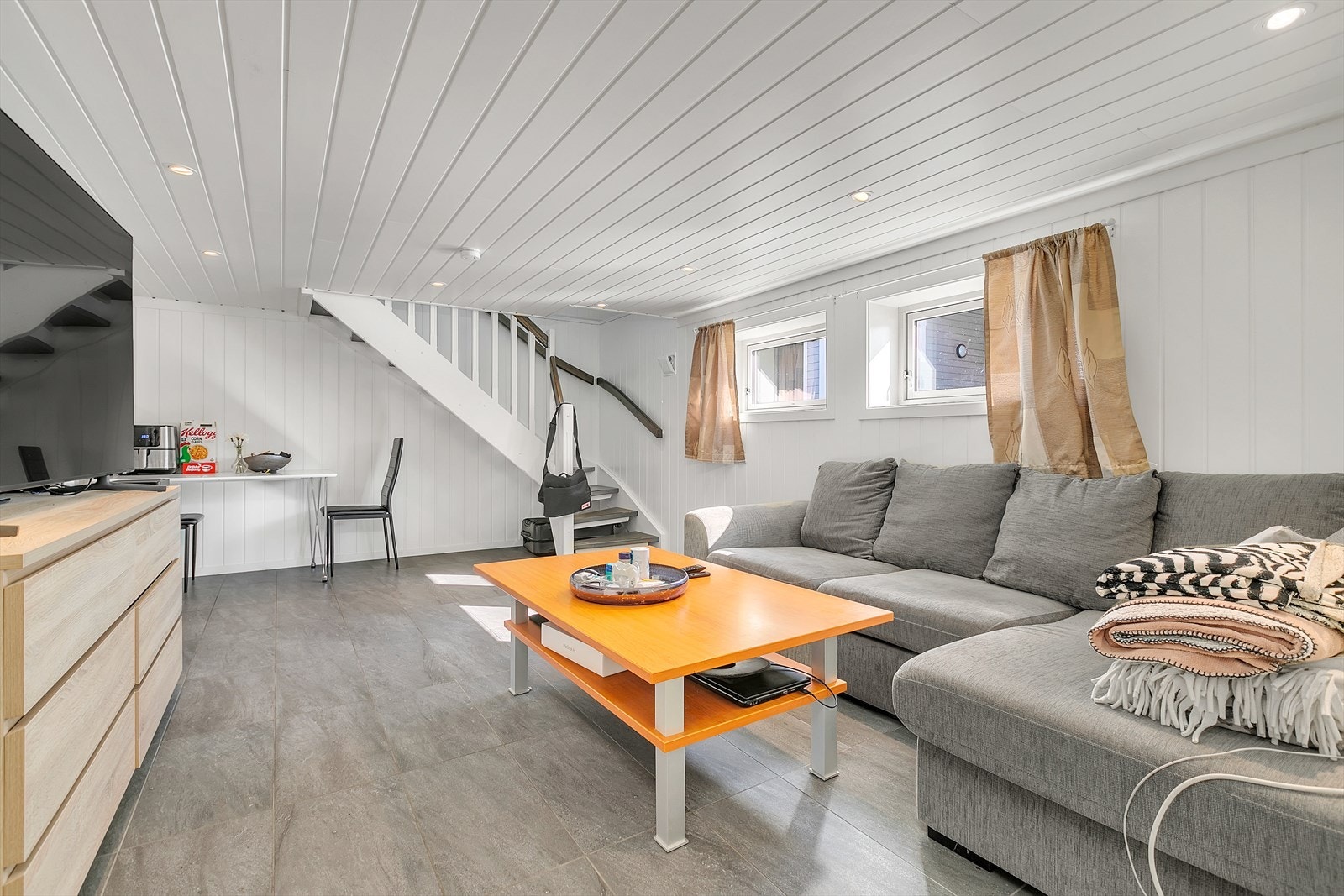 Utleieleilighet - Underetasje - Stue_3.jpg Galleribilde