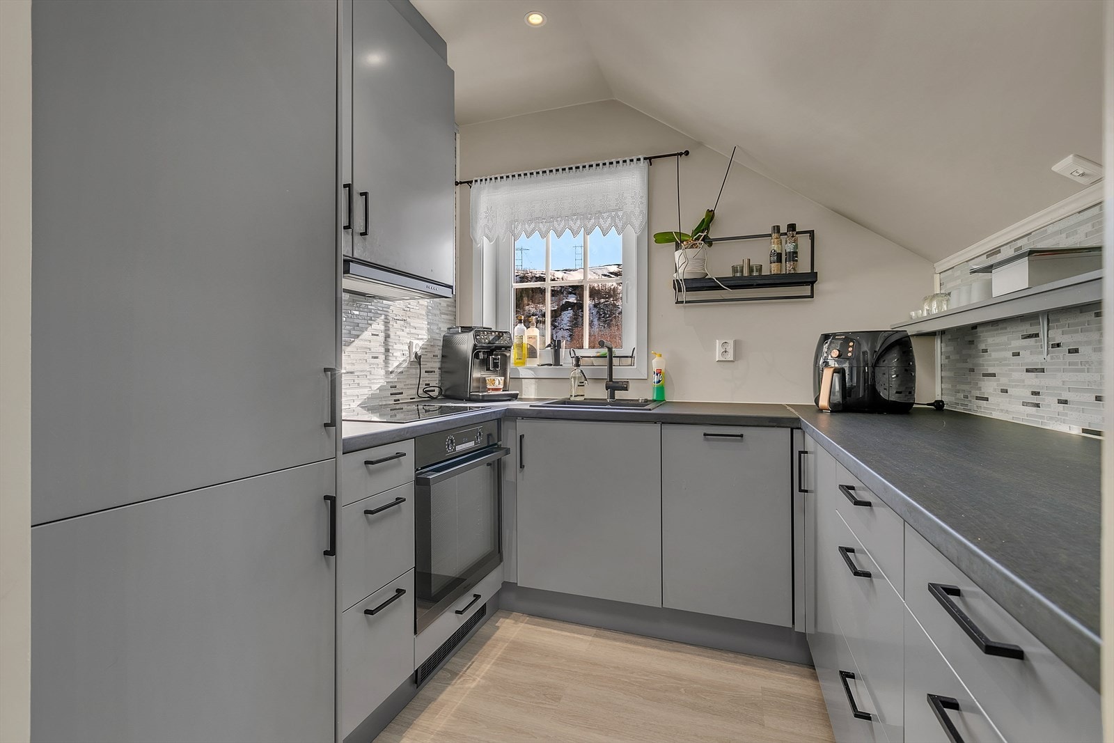 Garasje - 2etg - Kjøkken.jpg Galleribilde