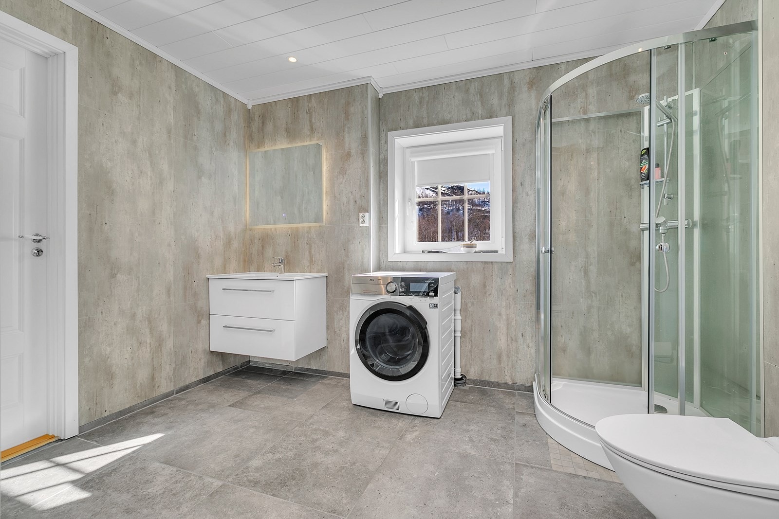 Garasje - 1etg - Bad_1.jpg Galleribilde