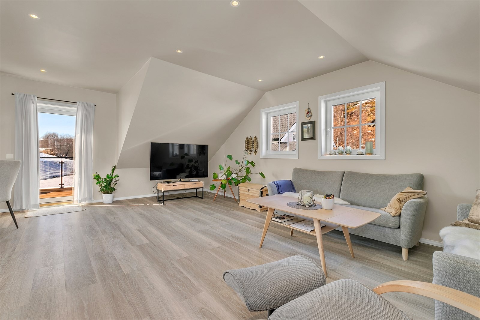 Garasje - 2etg - Stue_4.jpg Galleribilde