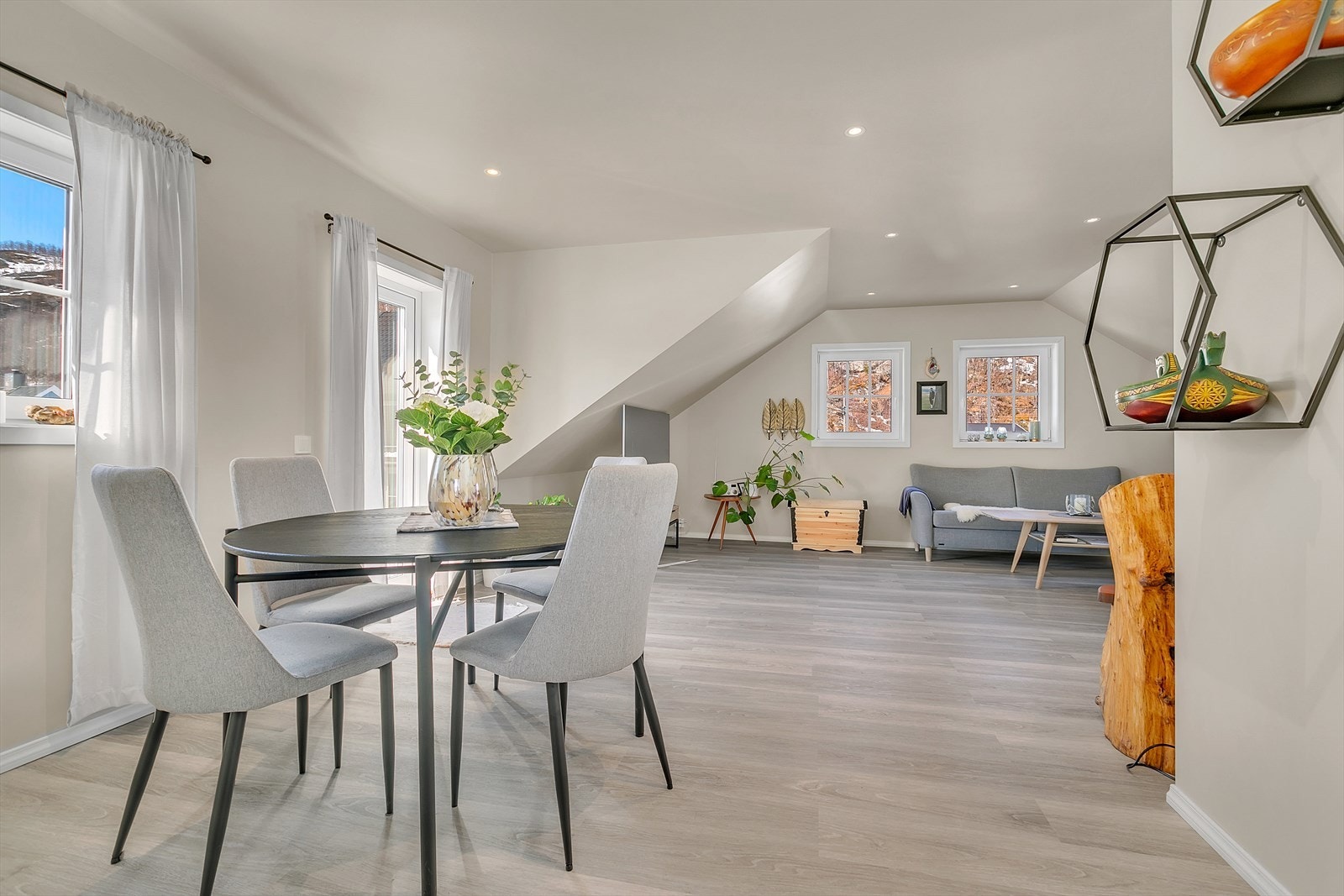 Garasje - 2etg - Stue_6.jpg Galleribilde