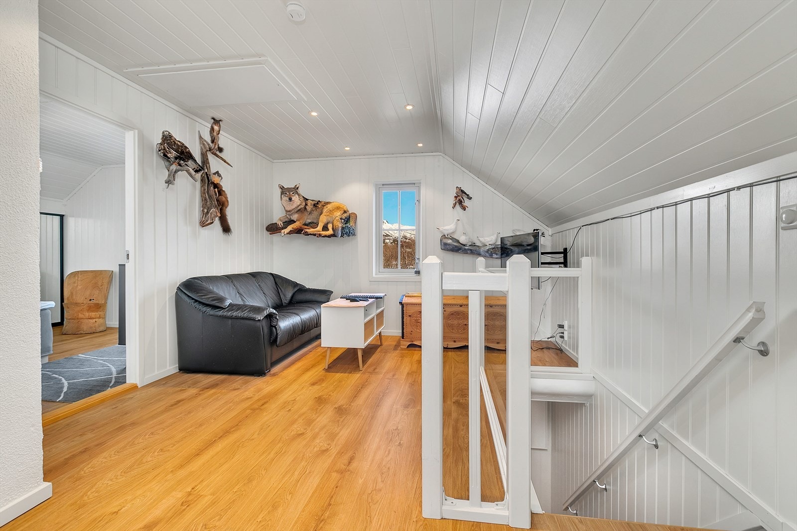 Hovedleilighet - 2etg - Loftstue_2.jpg Galleribilde