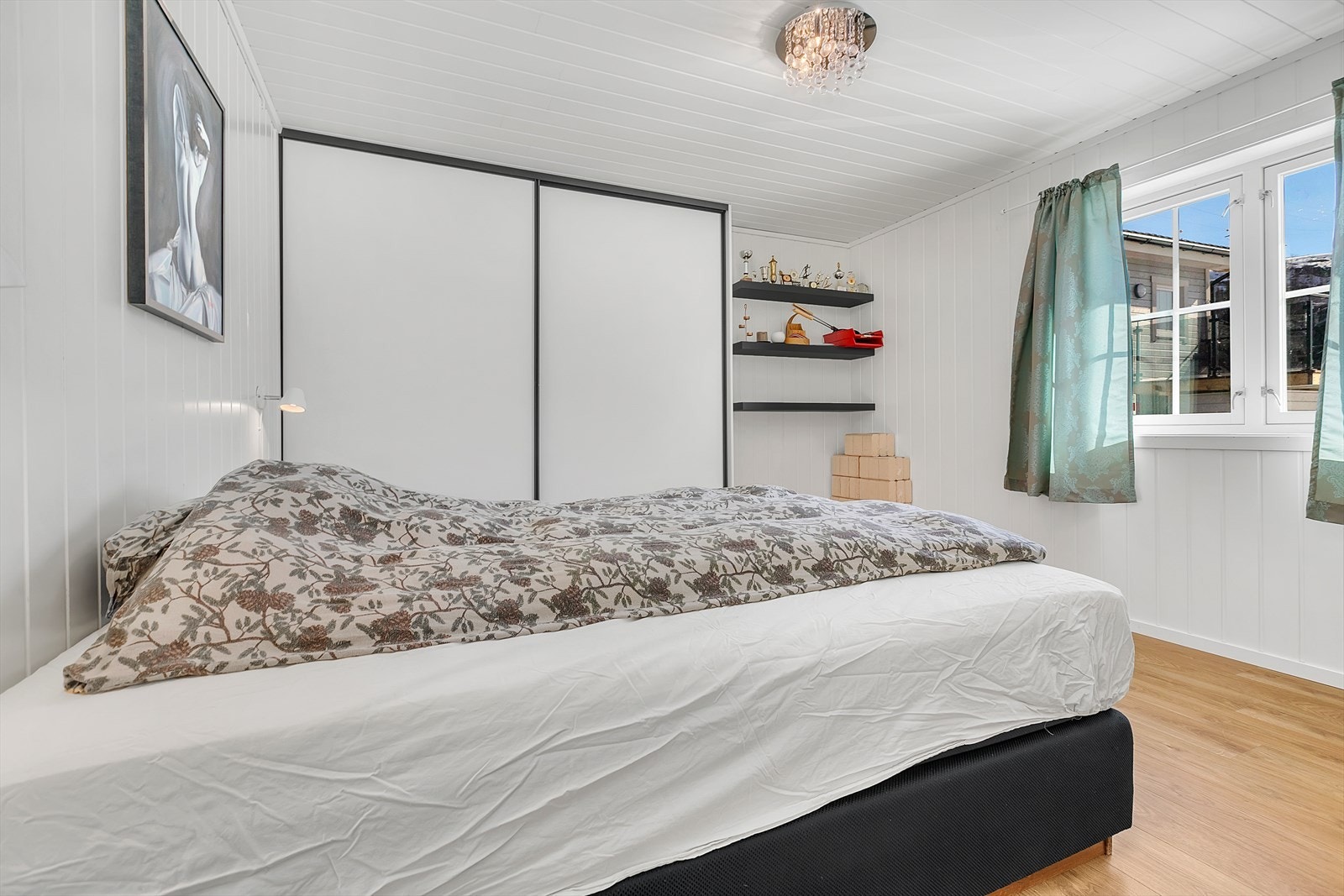 Hovedleilighet - 1etg - Soverom_4_1.jpg Galleribilde