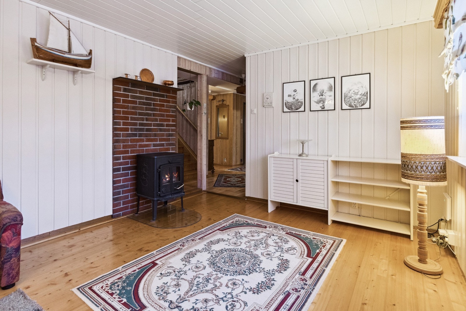Vedfyring bidrar til å holde strømkostnadene nede. Galleribilde