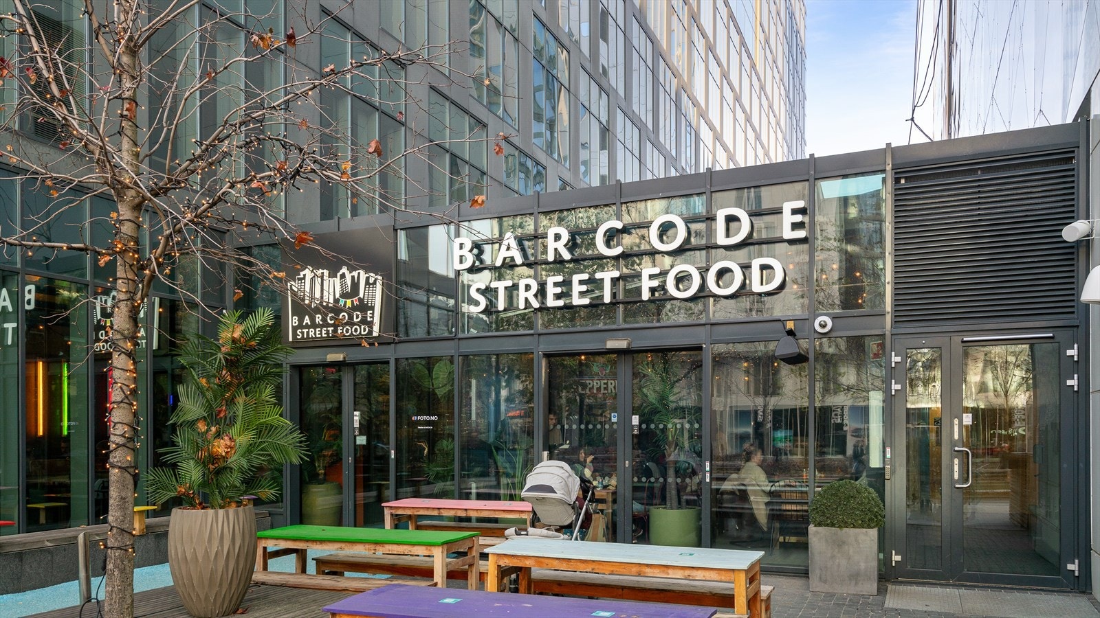 Barcode Street food er verdt et besøk. Et spisested med smaker fra hele verden - her finner du noe for alle! Galleribilde