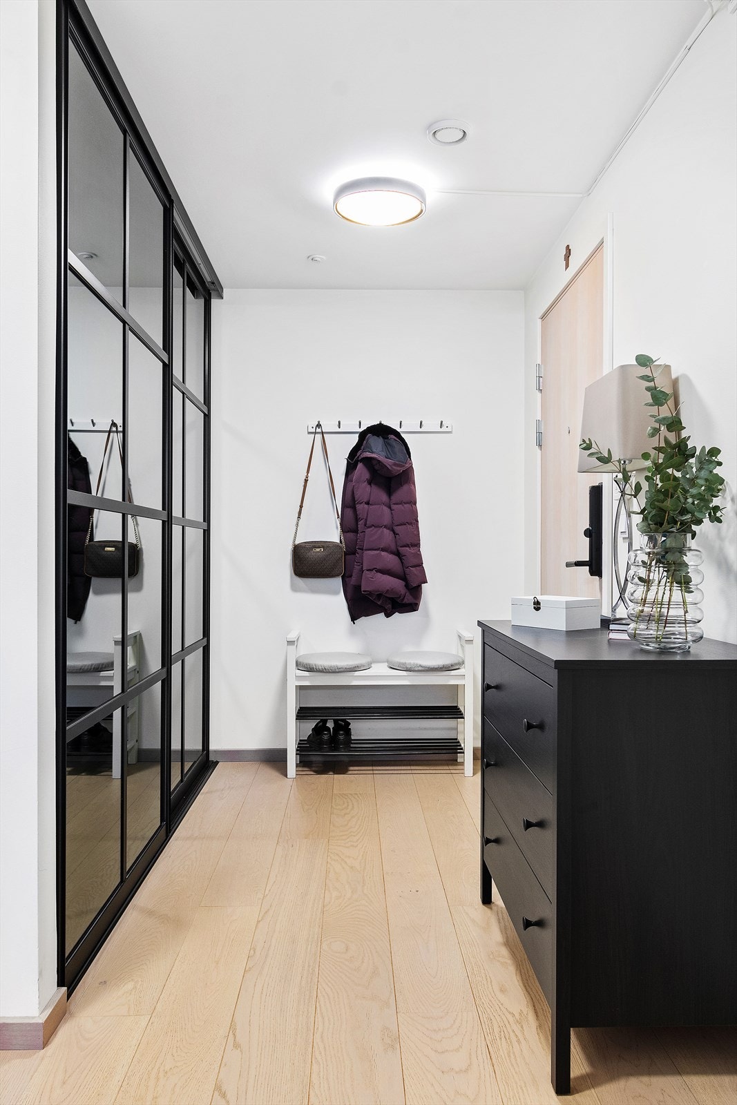 Nøkkelfri adkomst med kodelås på døren Galleribilde