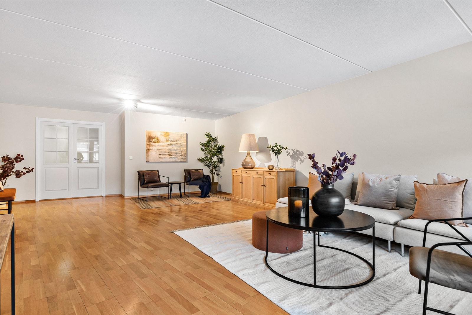 Velkommen til Knud Askers vei 18D, presentert av Terje Tveit i Krogsveen. Galleribilde