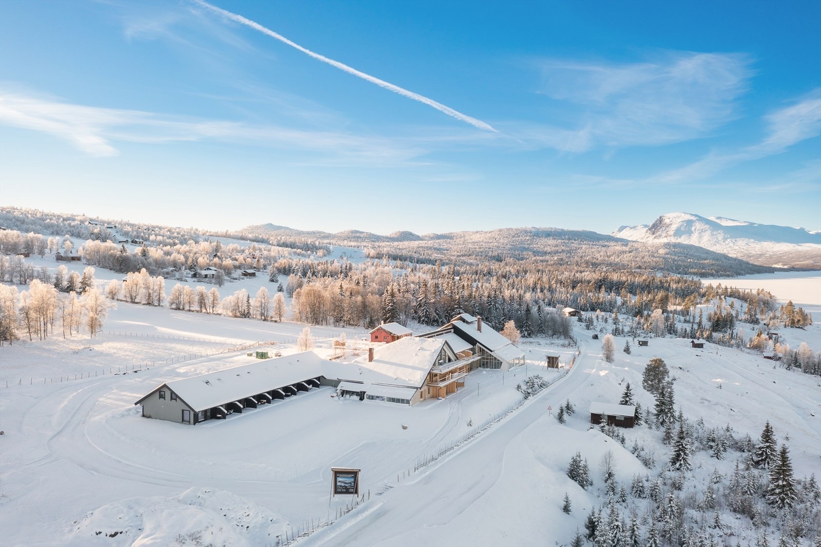 Leilighetene på Glomsrud ligger fantastisk til på Golsfjellet Vest med utsikt mot bla. Tisleia, Hemsedalsfjella og Jotunheimen. Galleribilde