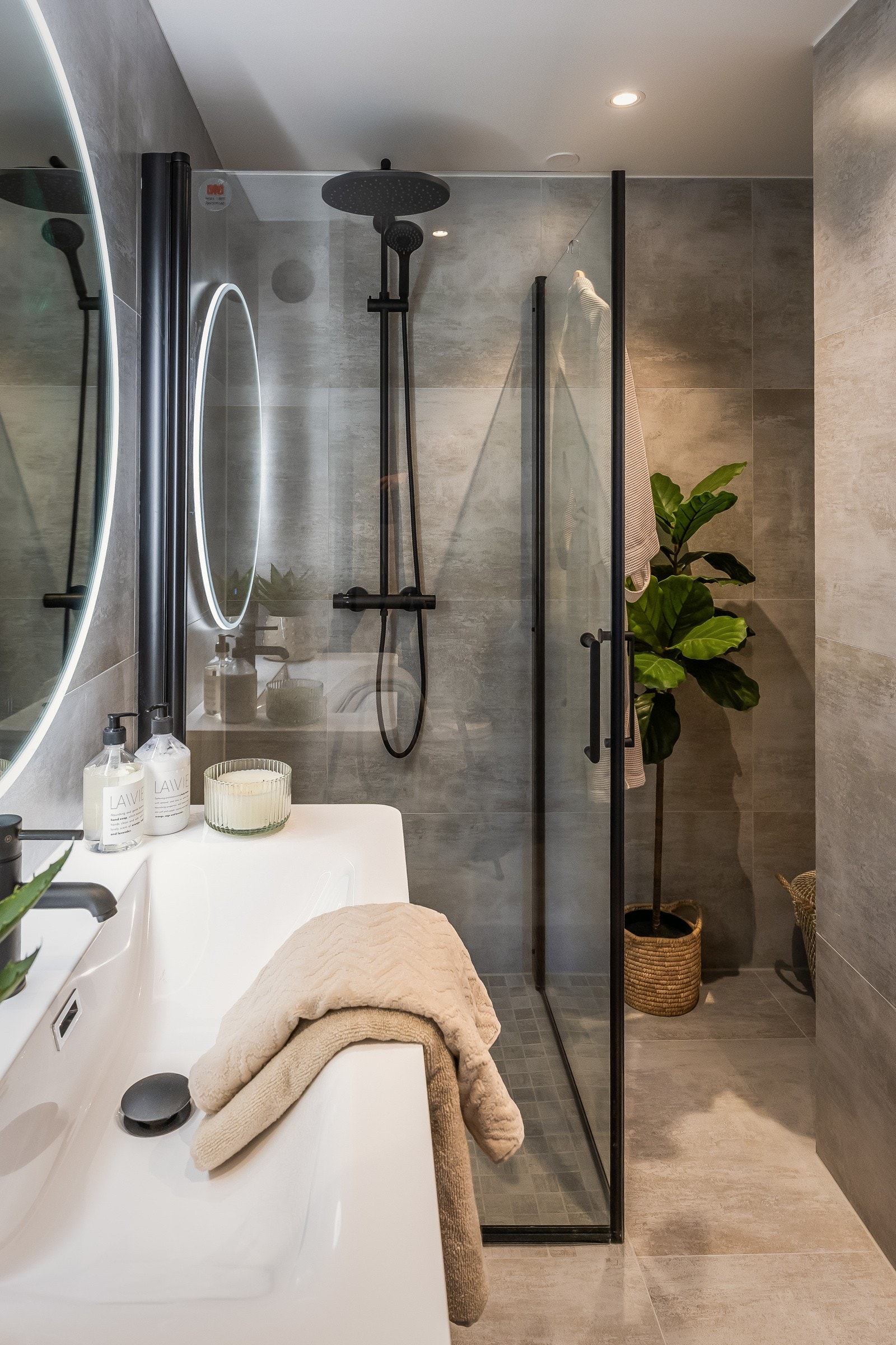 Badet er nytt og ubrukt, TG 0 ifølge takstmann. Galleribilde