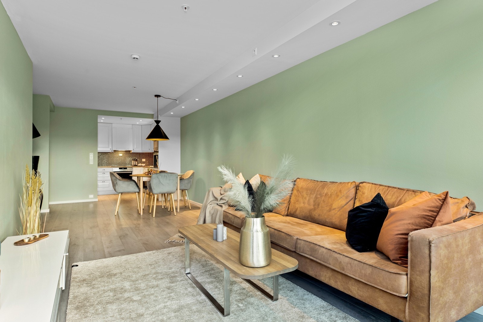 Flere store veggflater som gjør boligen en drøm å innrede Galleribilde