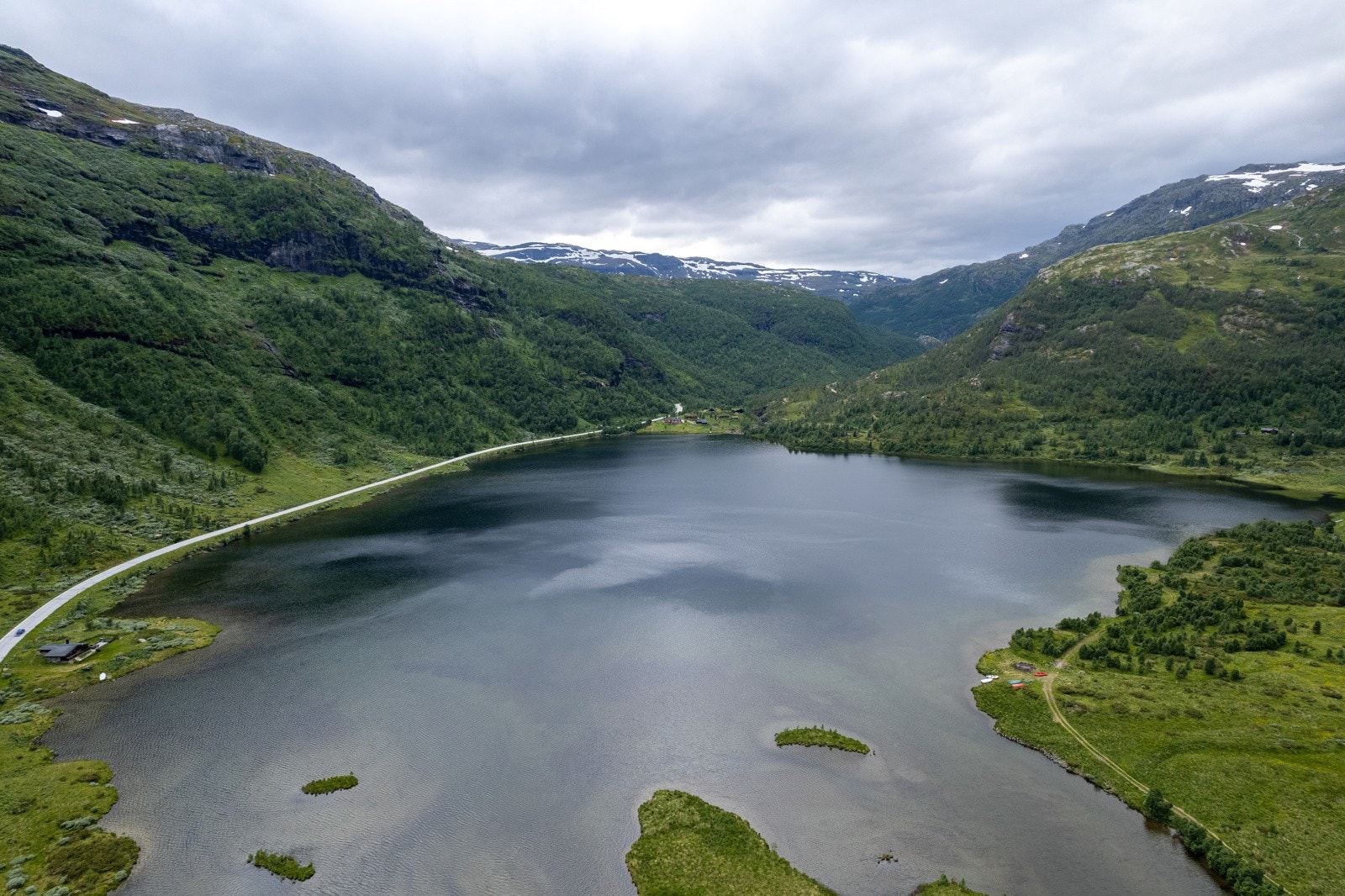 ... eller fisking i fjellvatn. Galleribilde