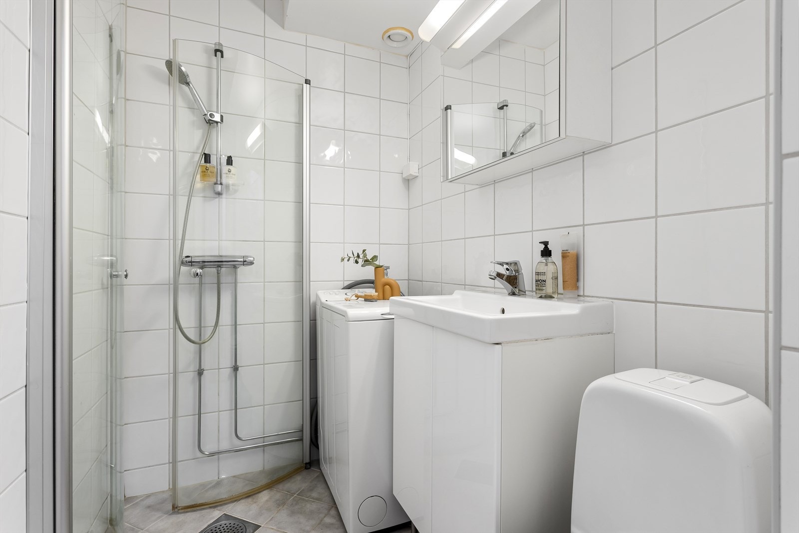 Praktisk og pend bad, pusset opp i 2009. Galleribilde