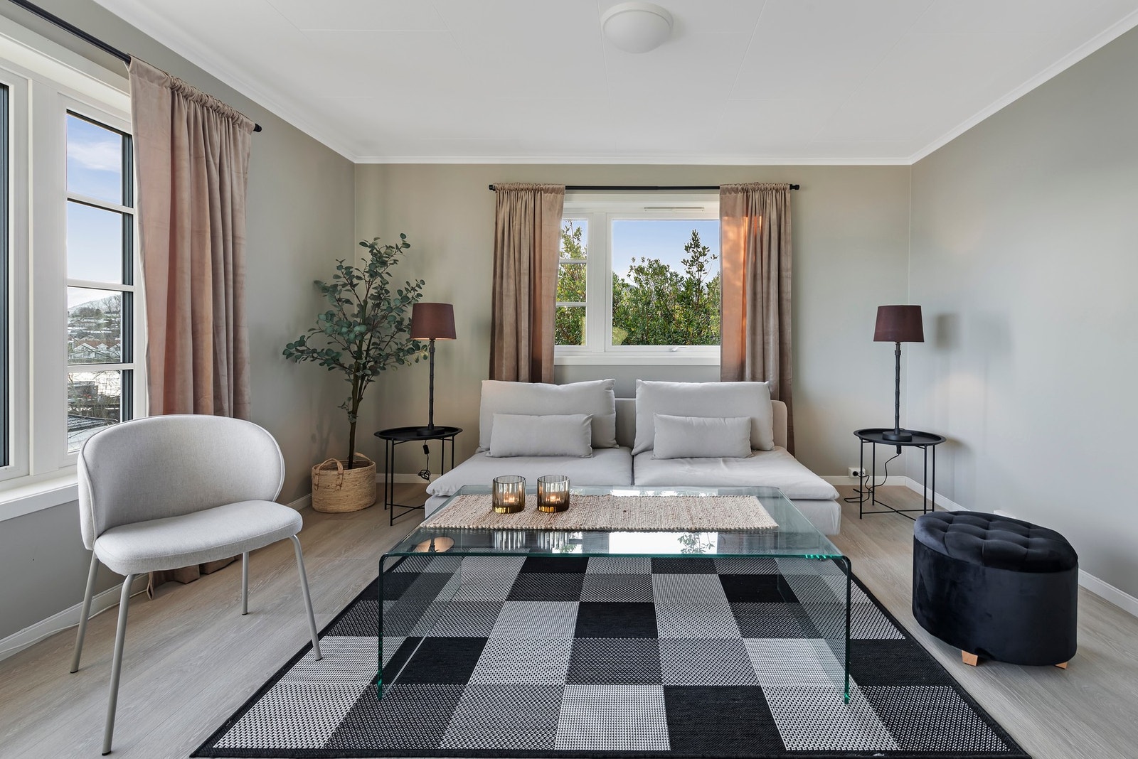 Her er blant annet alle overflater nye, vinduer er byttet og det elektriske anlegget er nytt Galleribilde