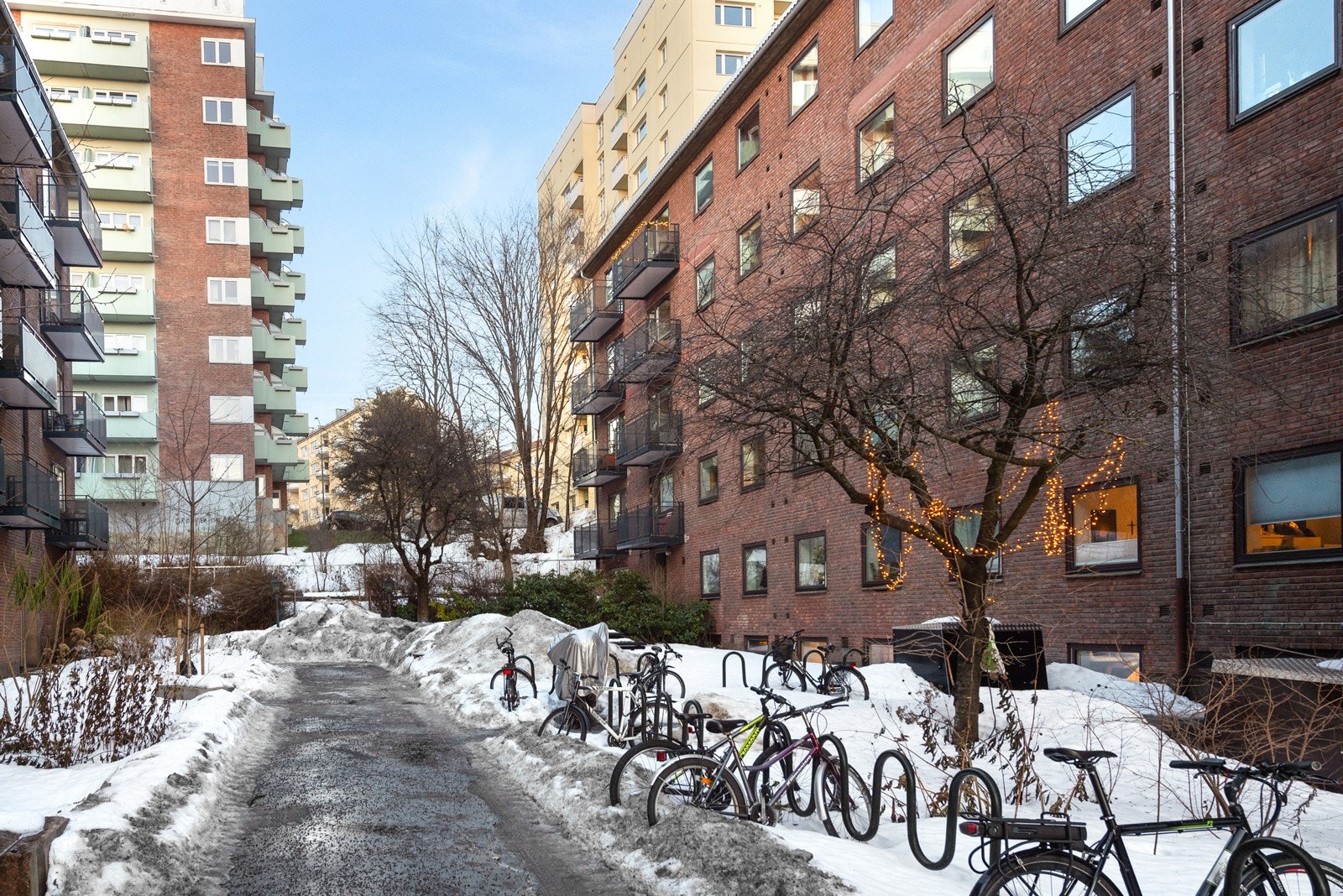 Leiligheten ligger i en fin bygård fra 1939. Galleribilde