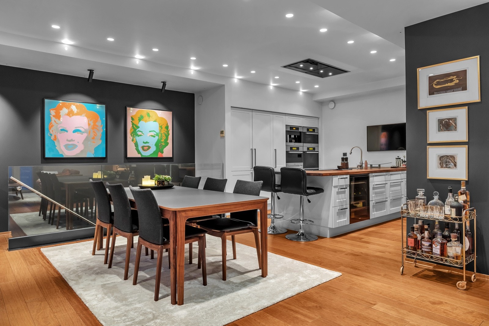 Kjøkkenet er i særklasse hva gjelder hvitevarer og gode løsninger Galleribilde