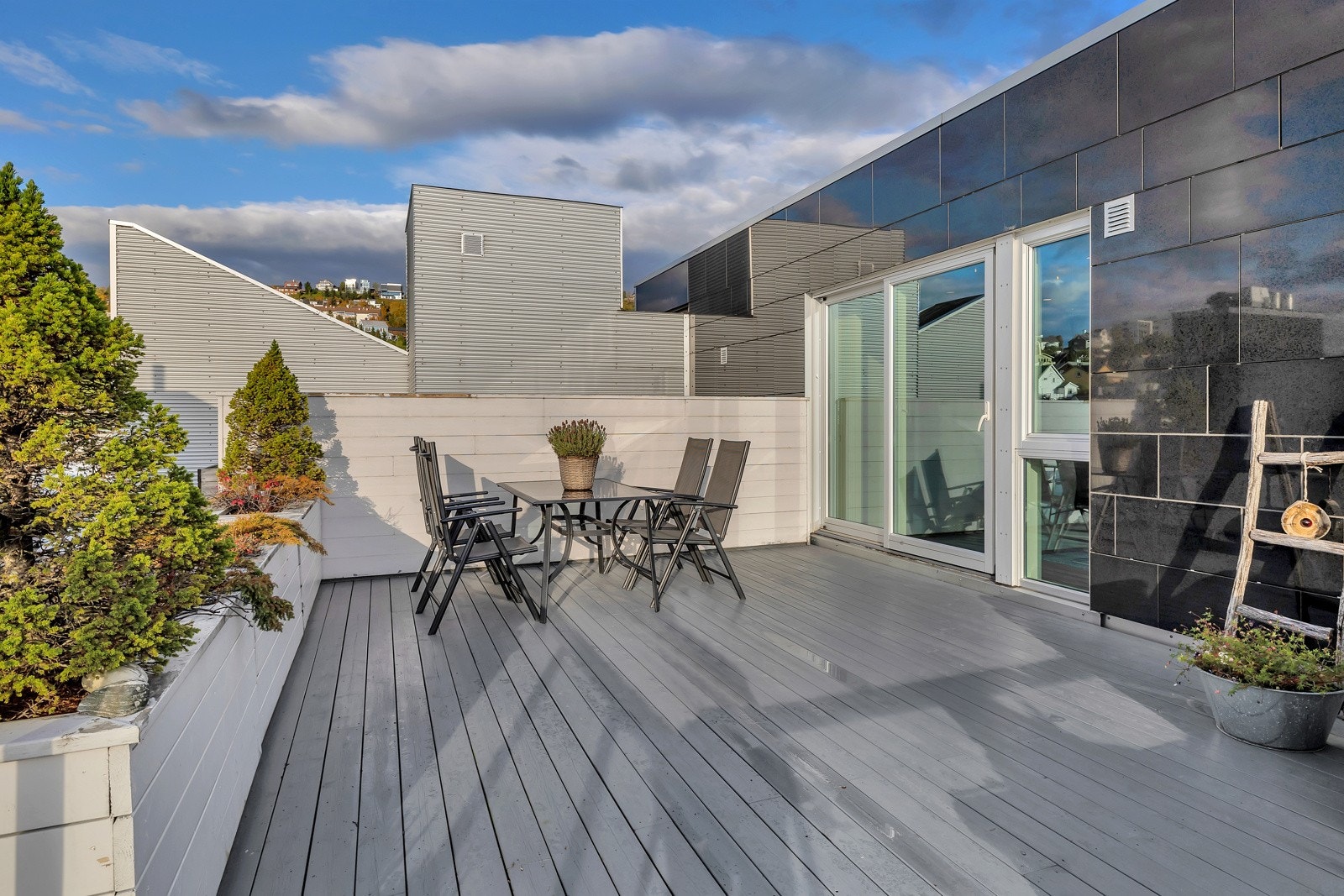 God plass til møblement Galleribilde