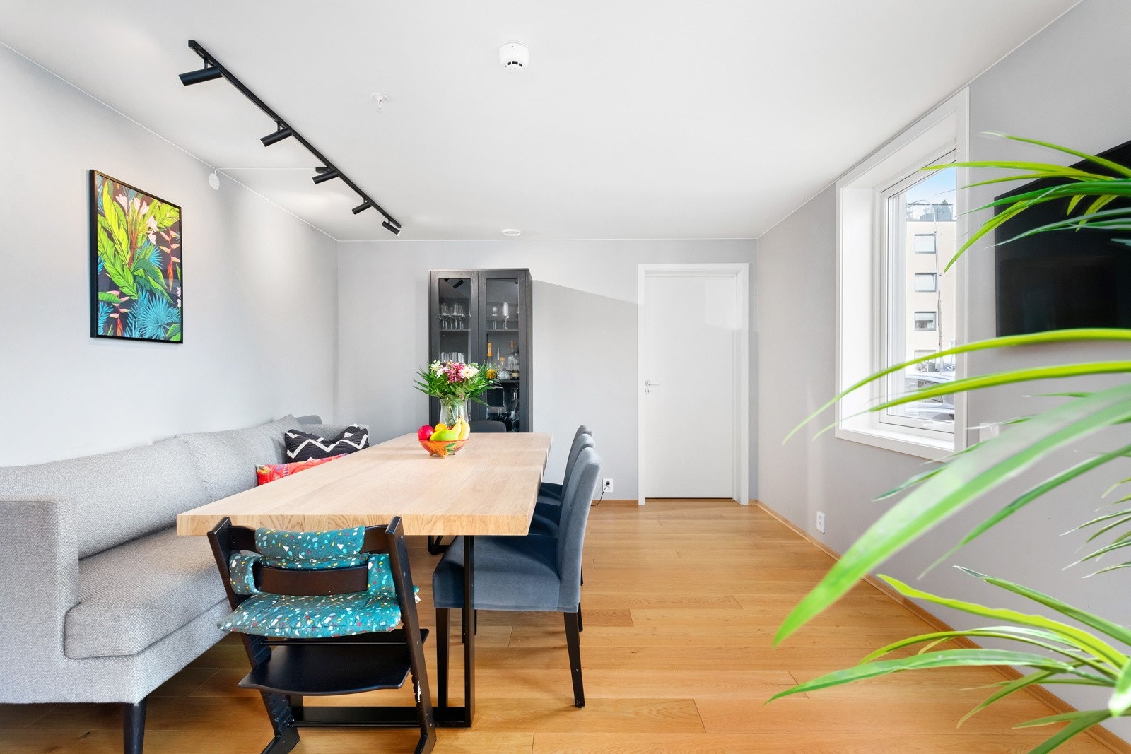 Kjøkken/allrom med god plass til stor spisestue / stue nr 2 Galleribilde