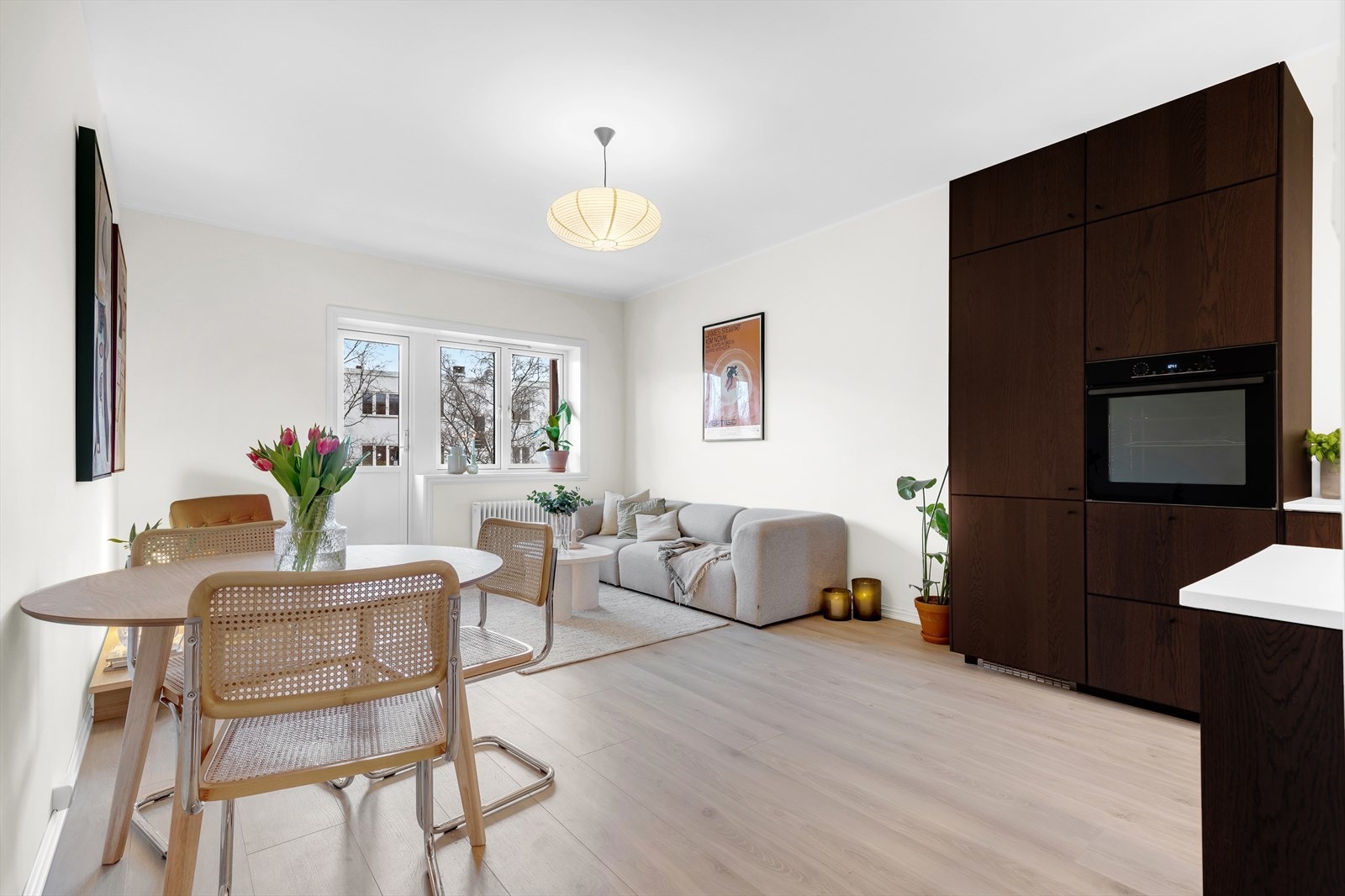 En nyoppusset og innbydende 3-roms med attraktiv beliggenhet på populære Ensjø Galleribilde