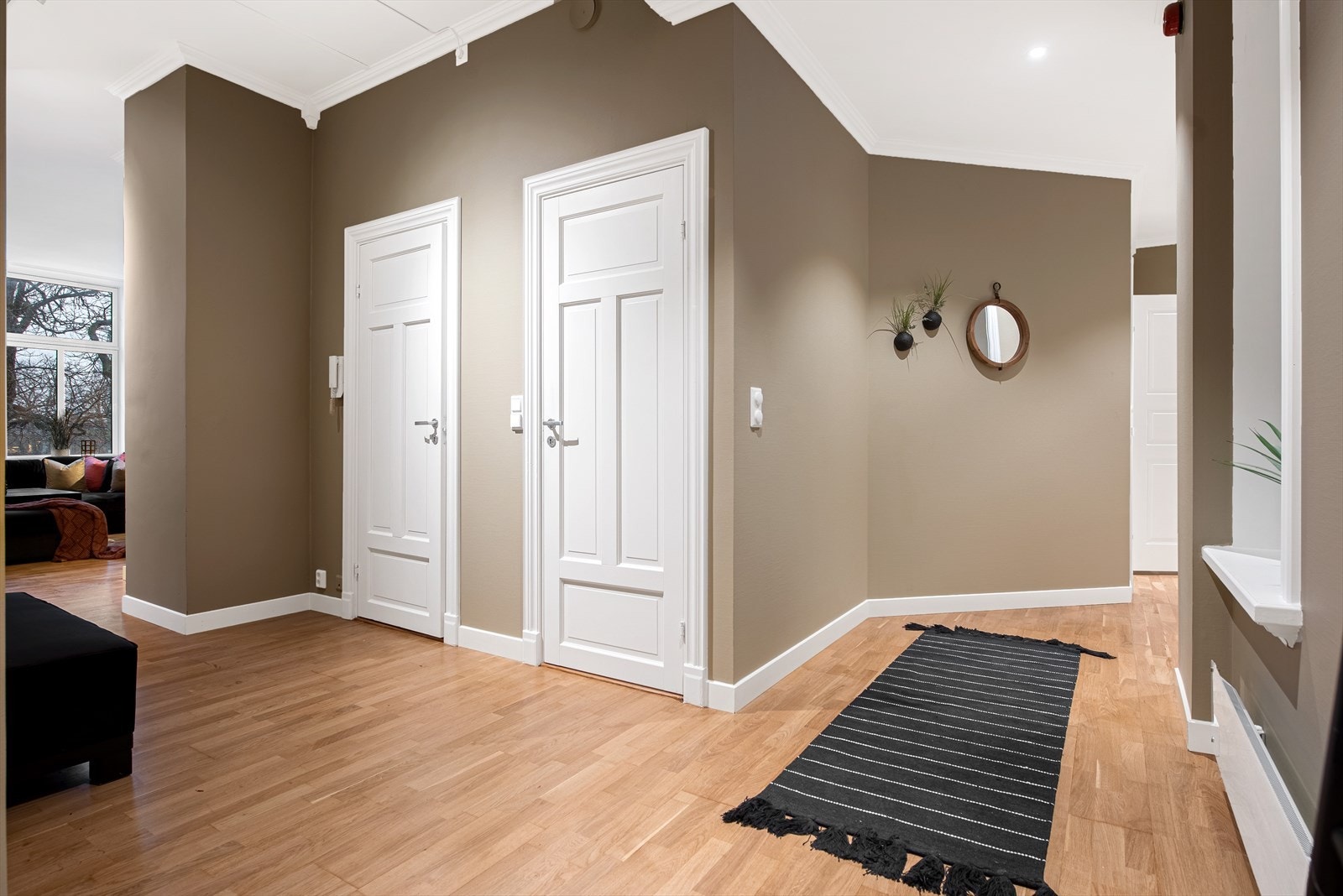 Romslig gang Galleribilde