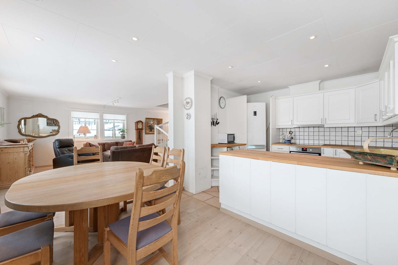 Kjøkken og spiseplass Galleribilde