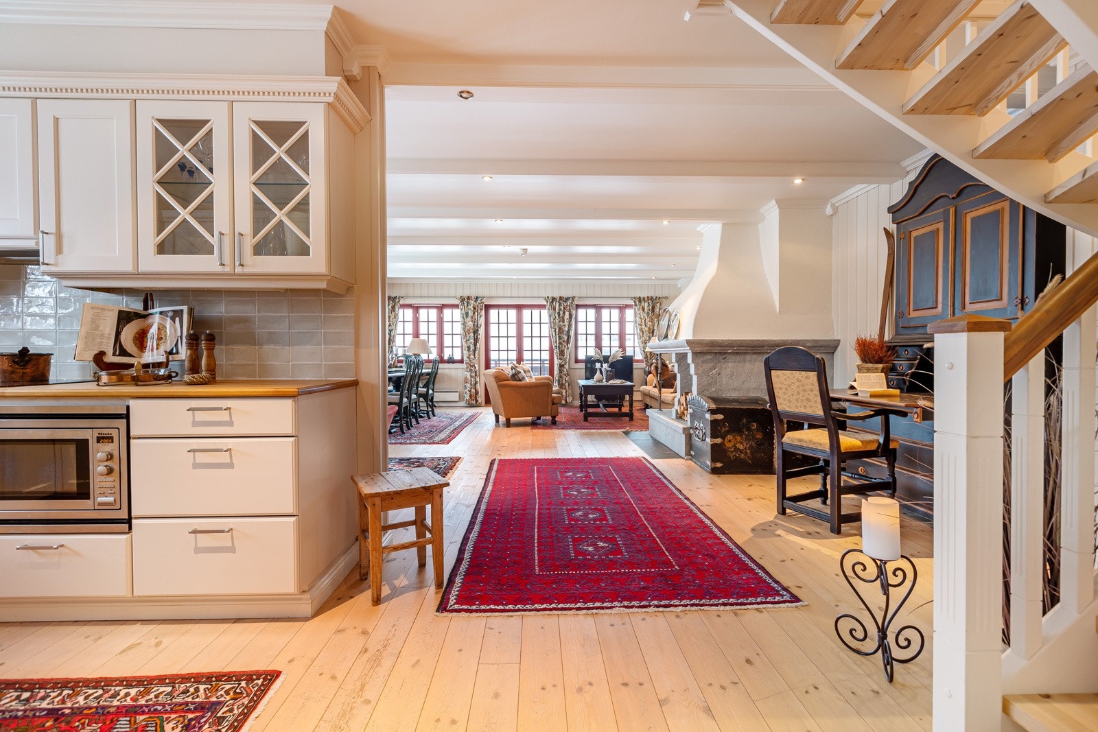 Kjøkkenet er adskilt fra stuen. Galleribilde