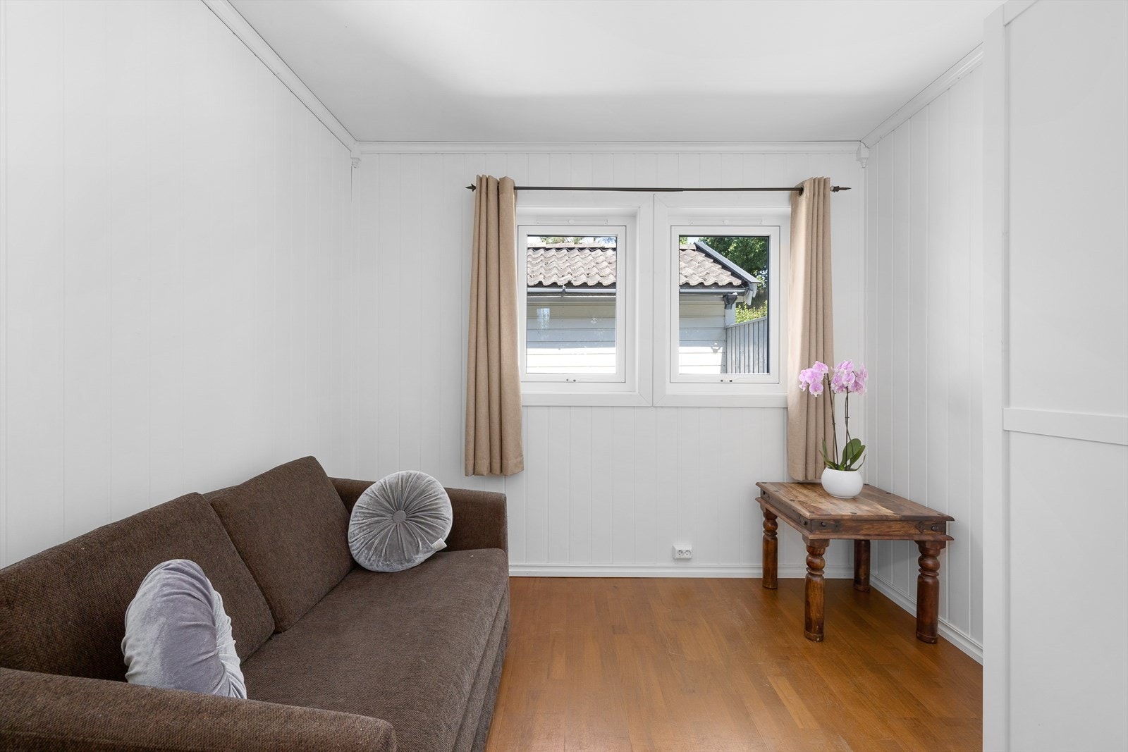 Lyst og pent soverom i 1 etasje. Galleribilde