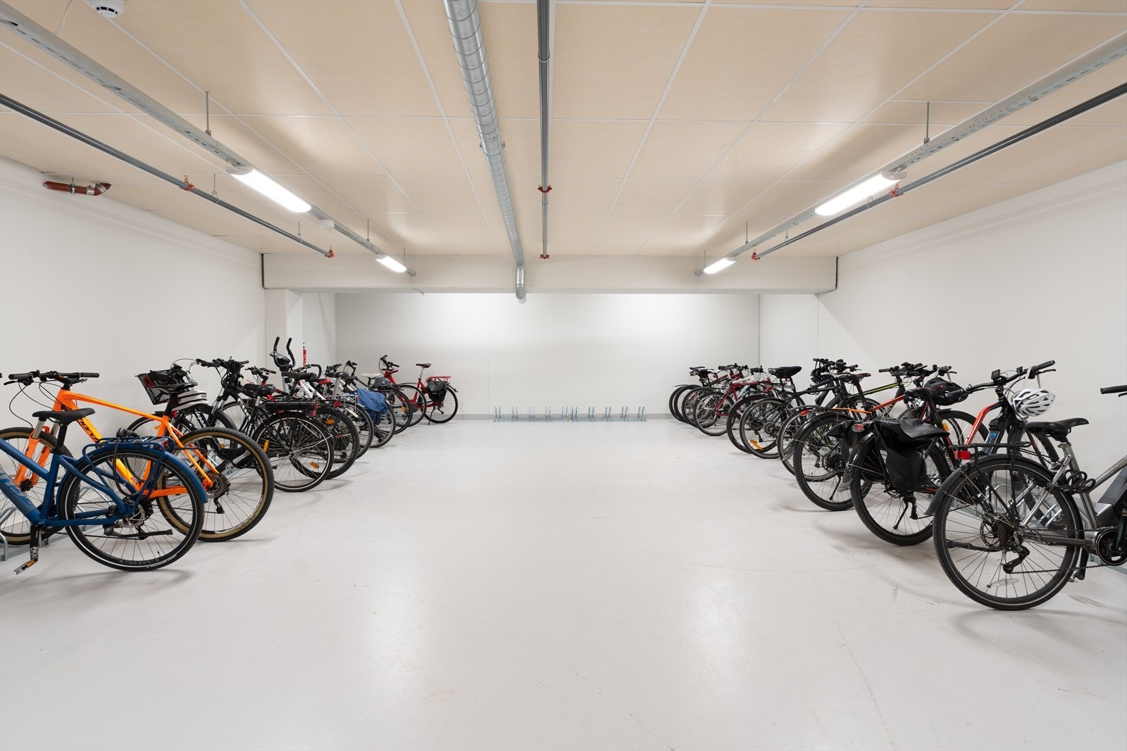Sykkelparkering. Galleribilde