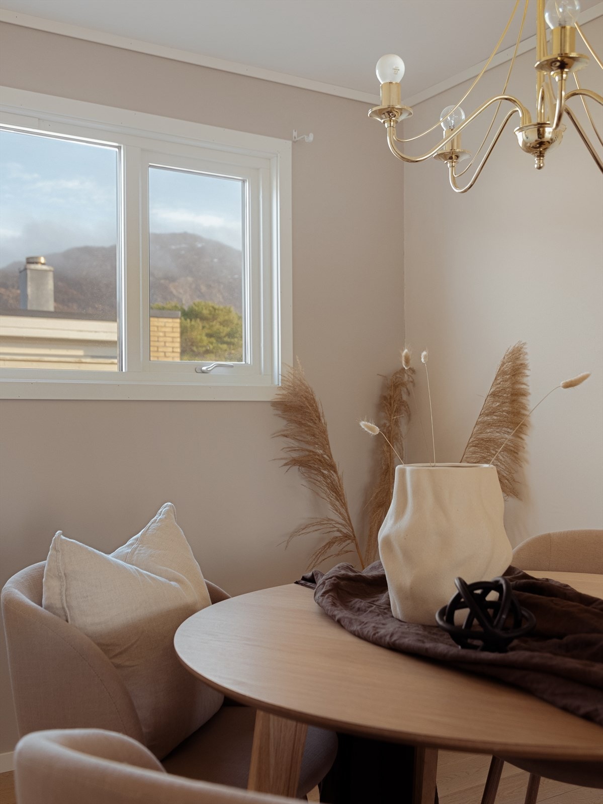 Eventuelt kan dette benyttes som et tredje soverom (slik det var opprinnelig). Galleribilde