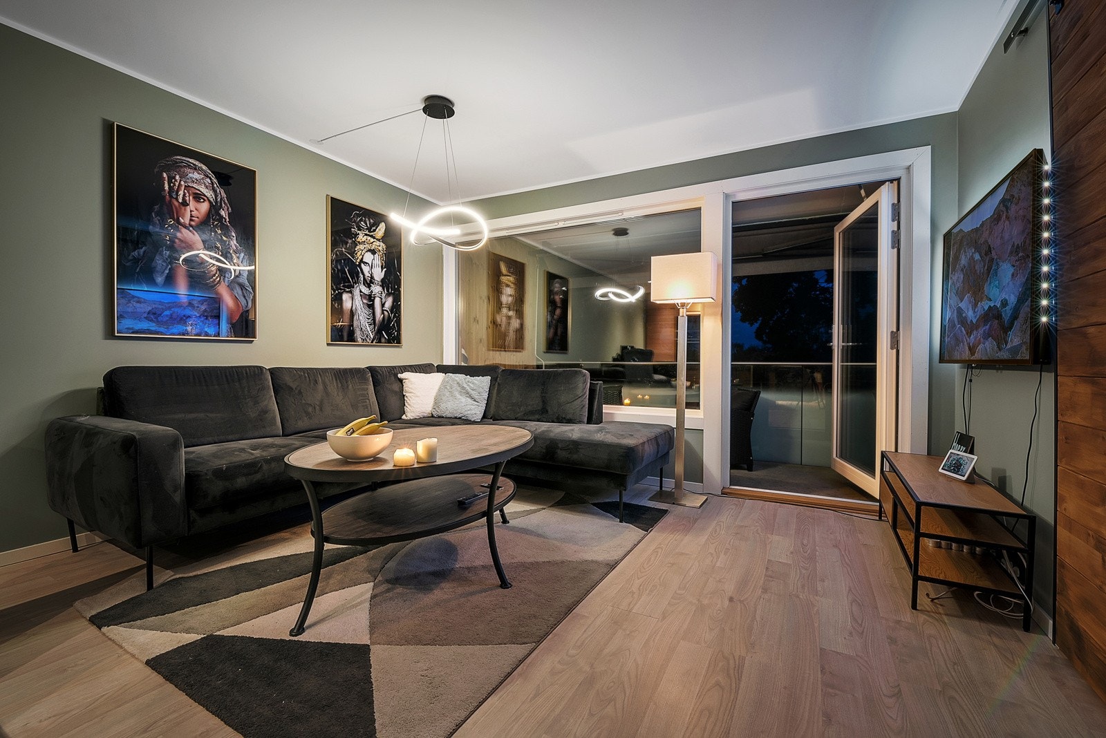 Denne leiligheten har alt du trenger for å leve komfortabelt og stilfullt. Galleribilde