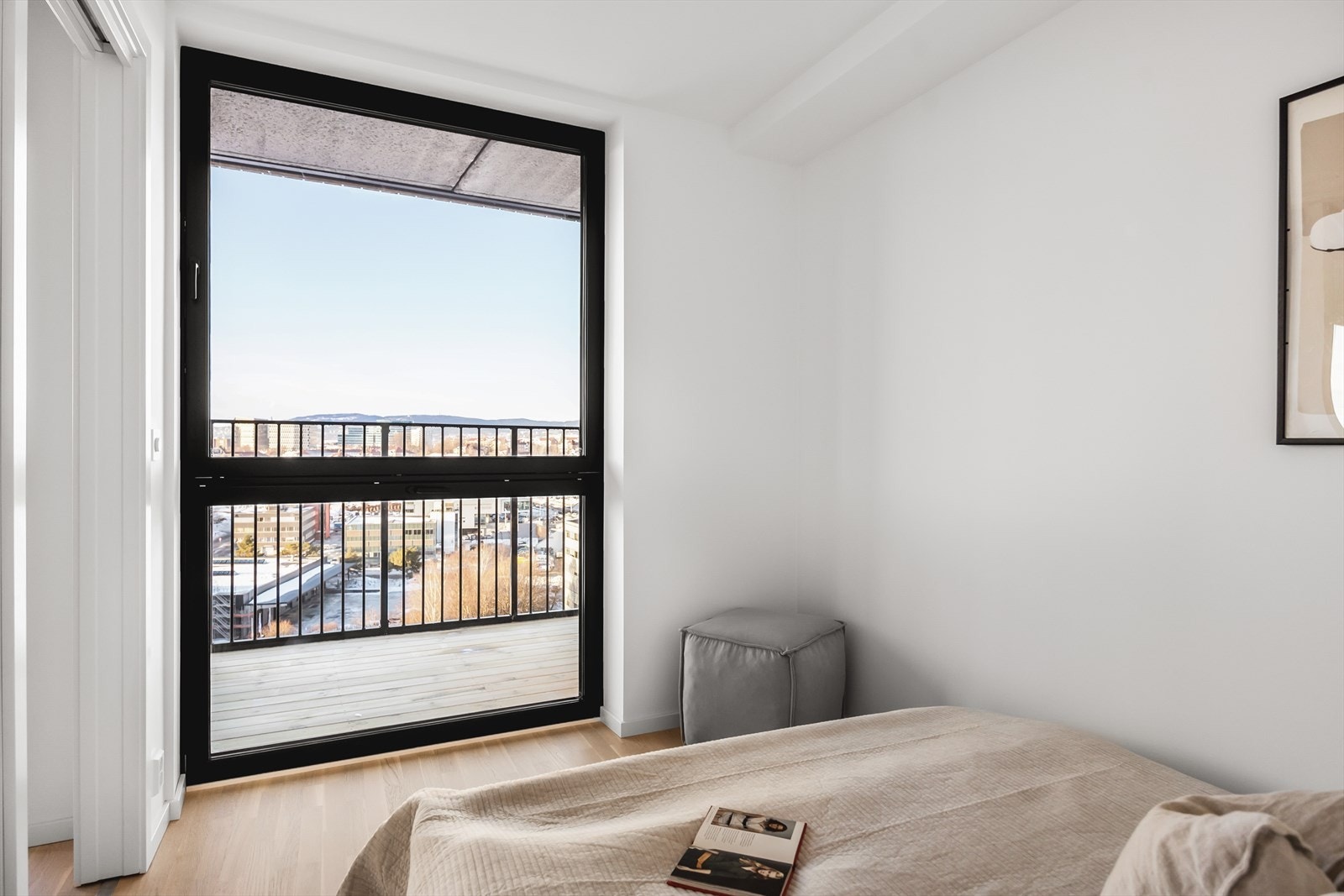 Soverommet egner seg ypperlig som barnerom, gjesterom eller kontor - alt etter behov og ønske. Galleribilde