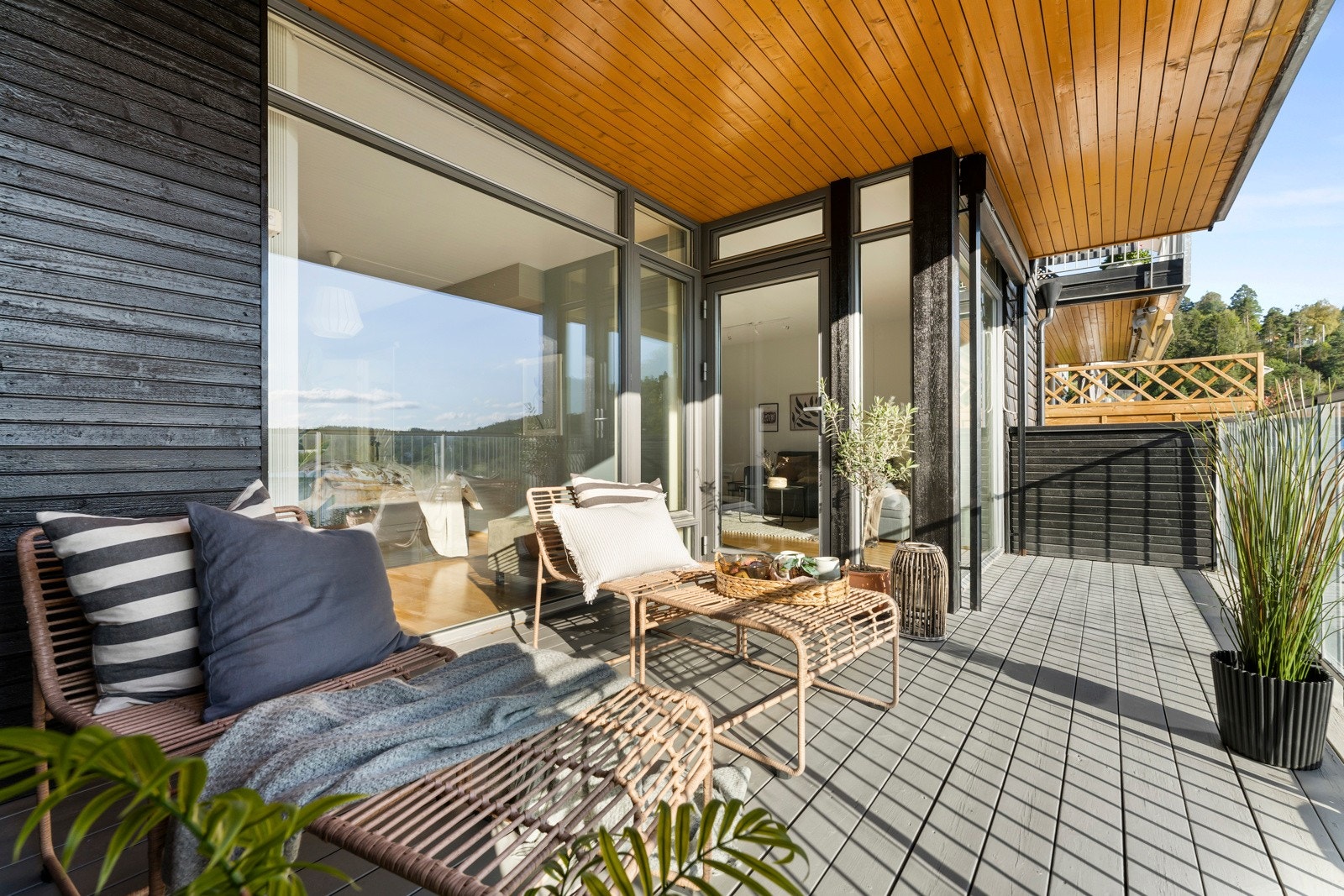 God plass til møblement, grill etc på balkong. Galleribilde