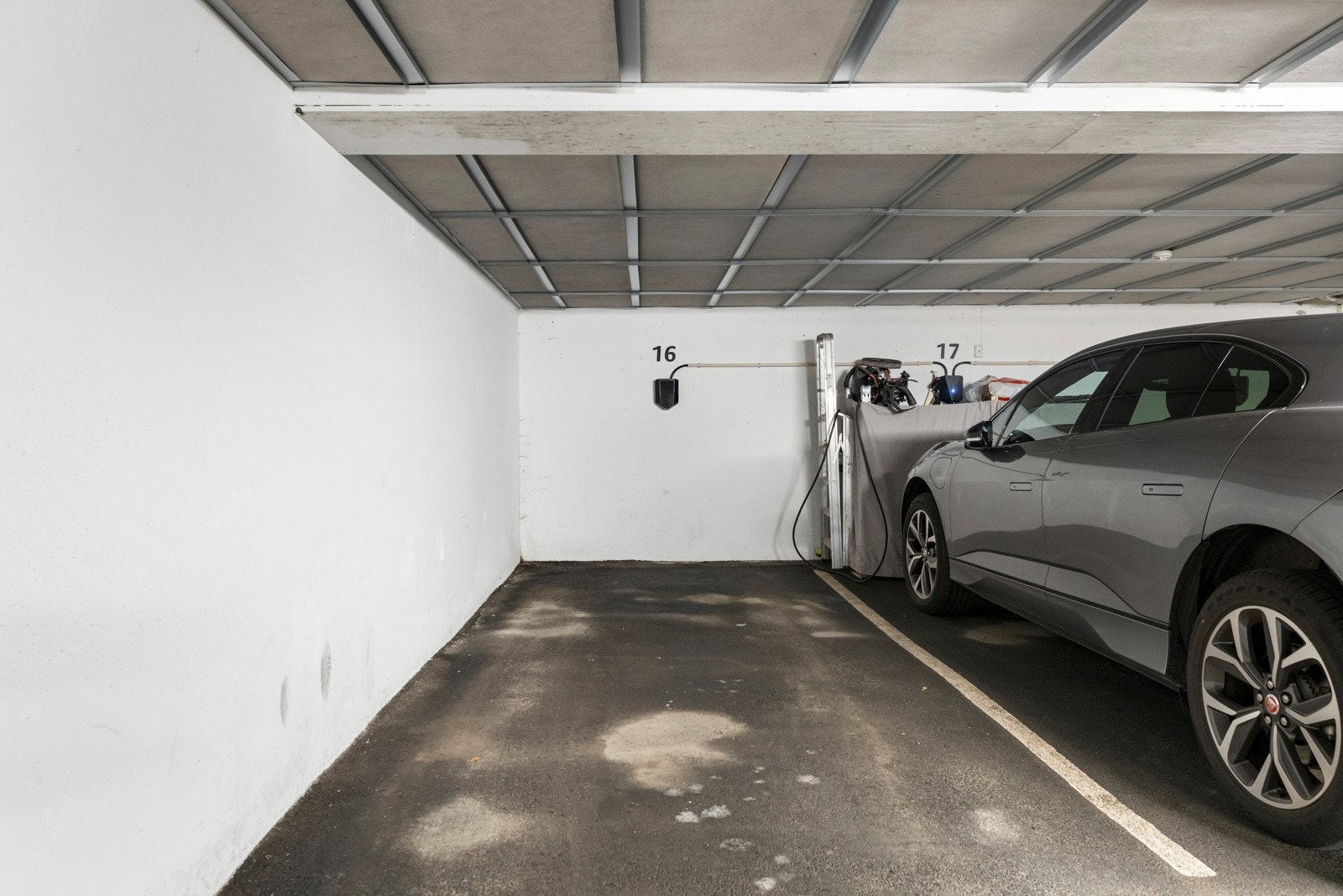 Det medfølger egen garasjeplass. Galleribilde