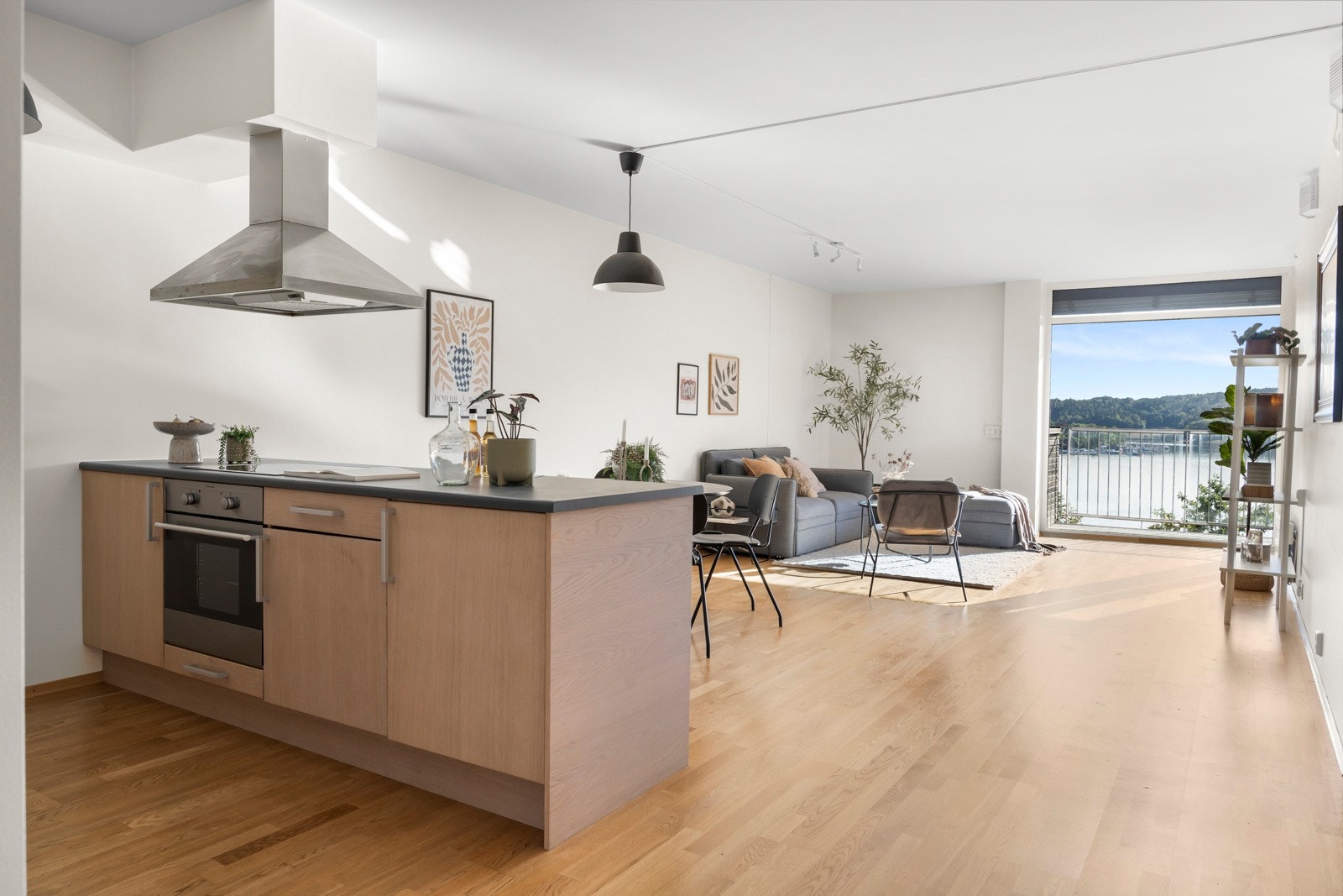 Åpent og sosial løsning, men med definerte soner. Galleribilde