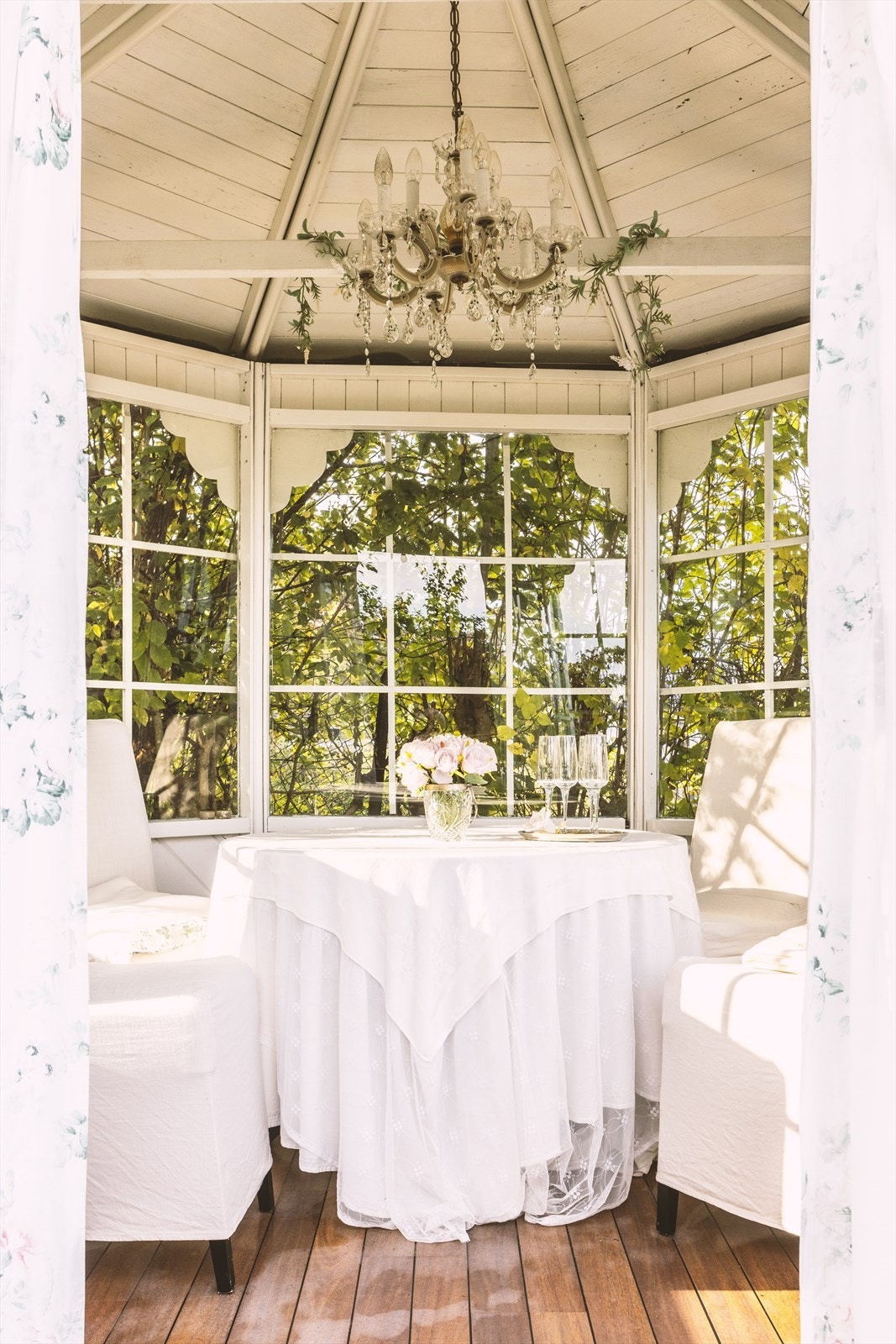 Hyggelig lysthus i hagen (ikke byggemeldt) Galleribilde