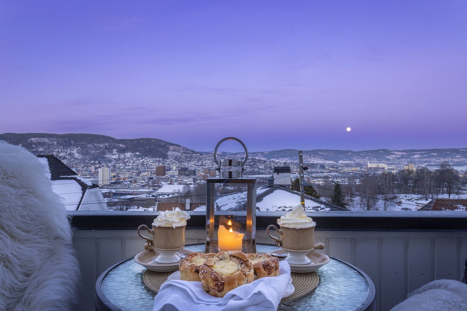 Eiendommen har en flott utsikt over byen, Bragernesåsen og fjorden Galleribilde