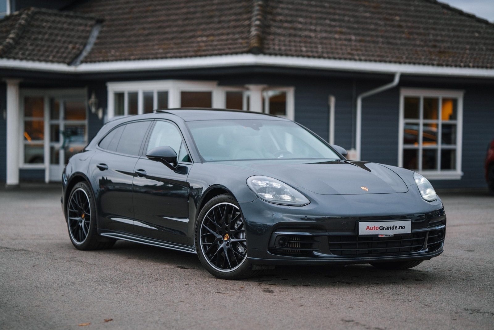 Hovedbilde av Porsche Panamera 2018