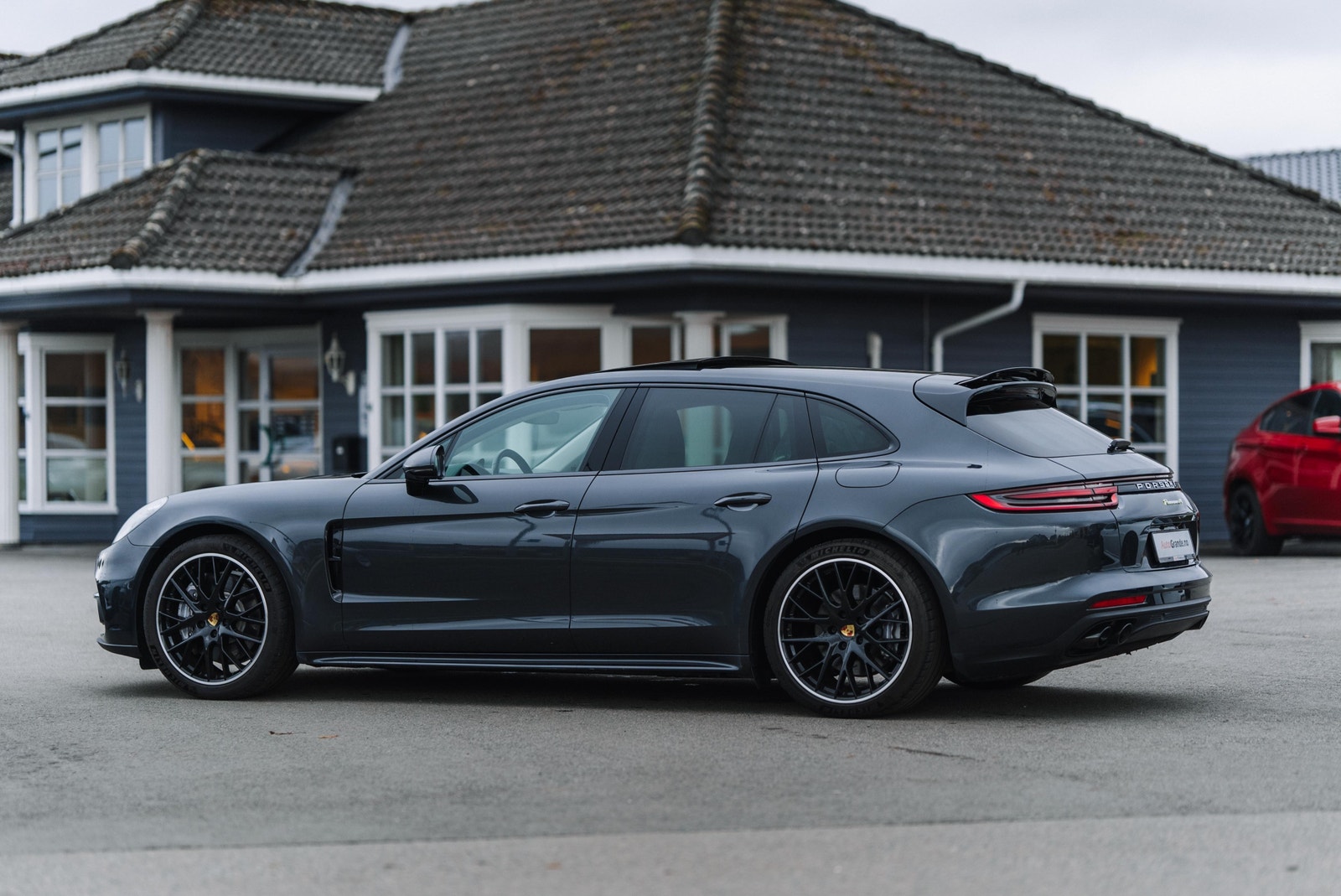 Hovedbilde av Porsche Panamera 2018