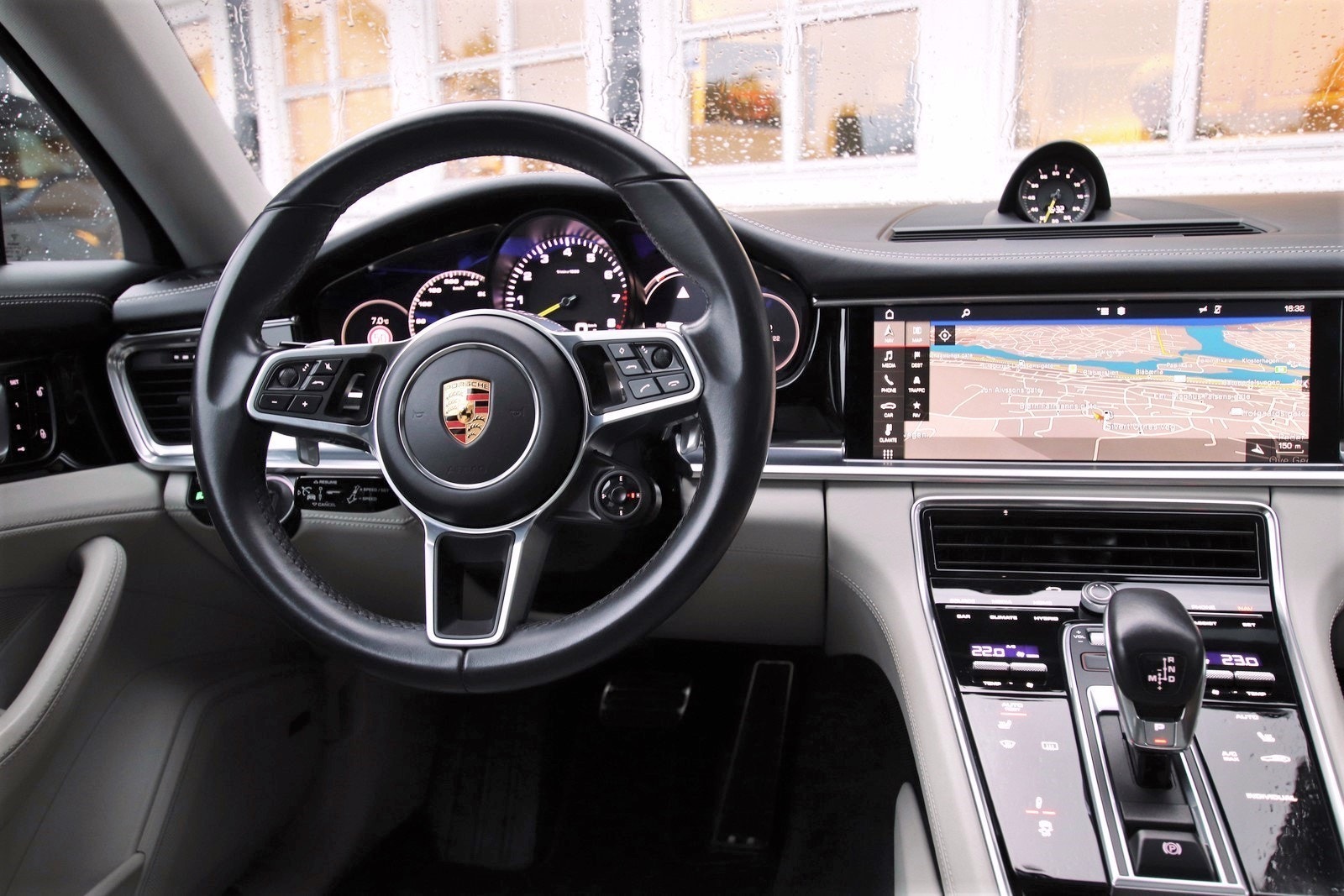 Hovedbilde av Porsche Panamera 2018