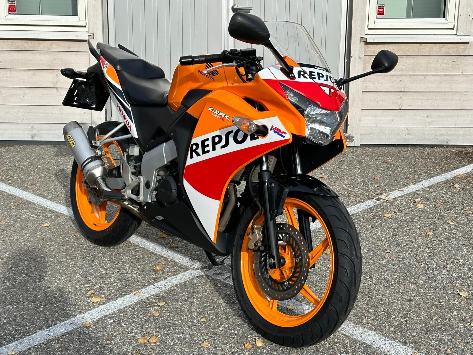 Honda cbr 125 r deals repsol 2016