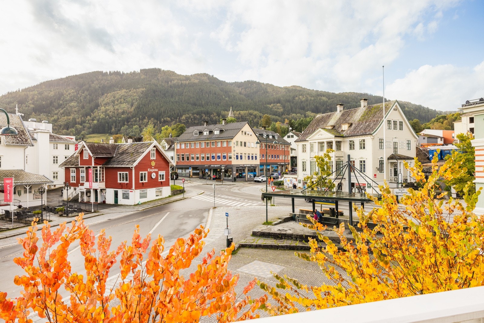 Utsikt fra veranda ved kjøkkenet. Galleribilde