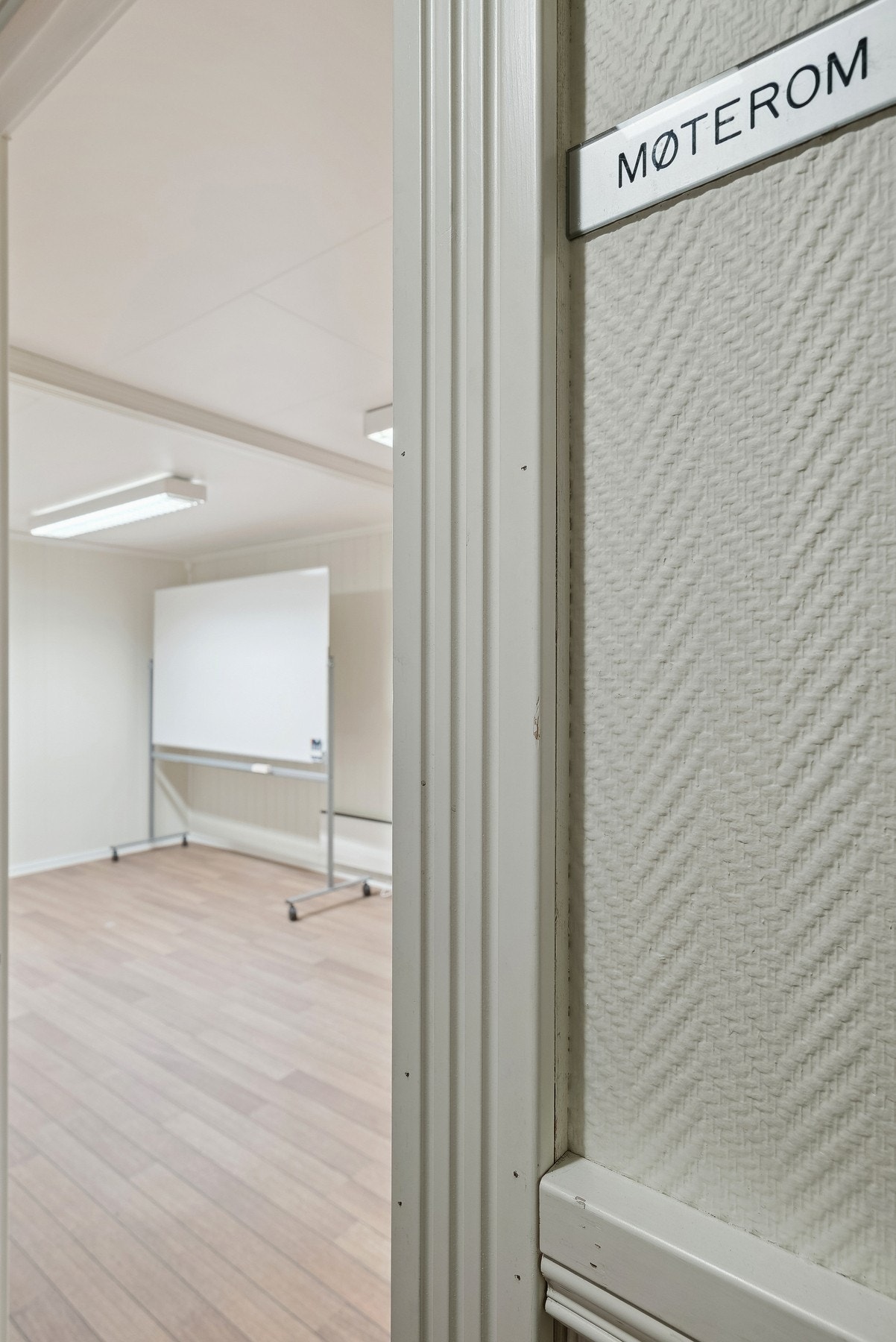 Garderobe og wc Galleribilde