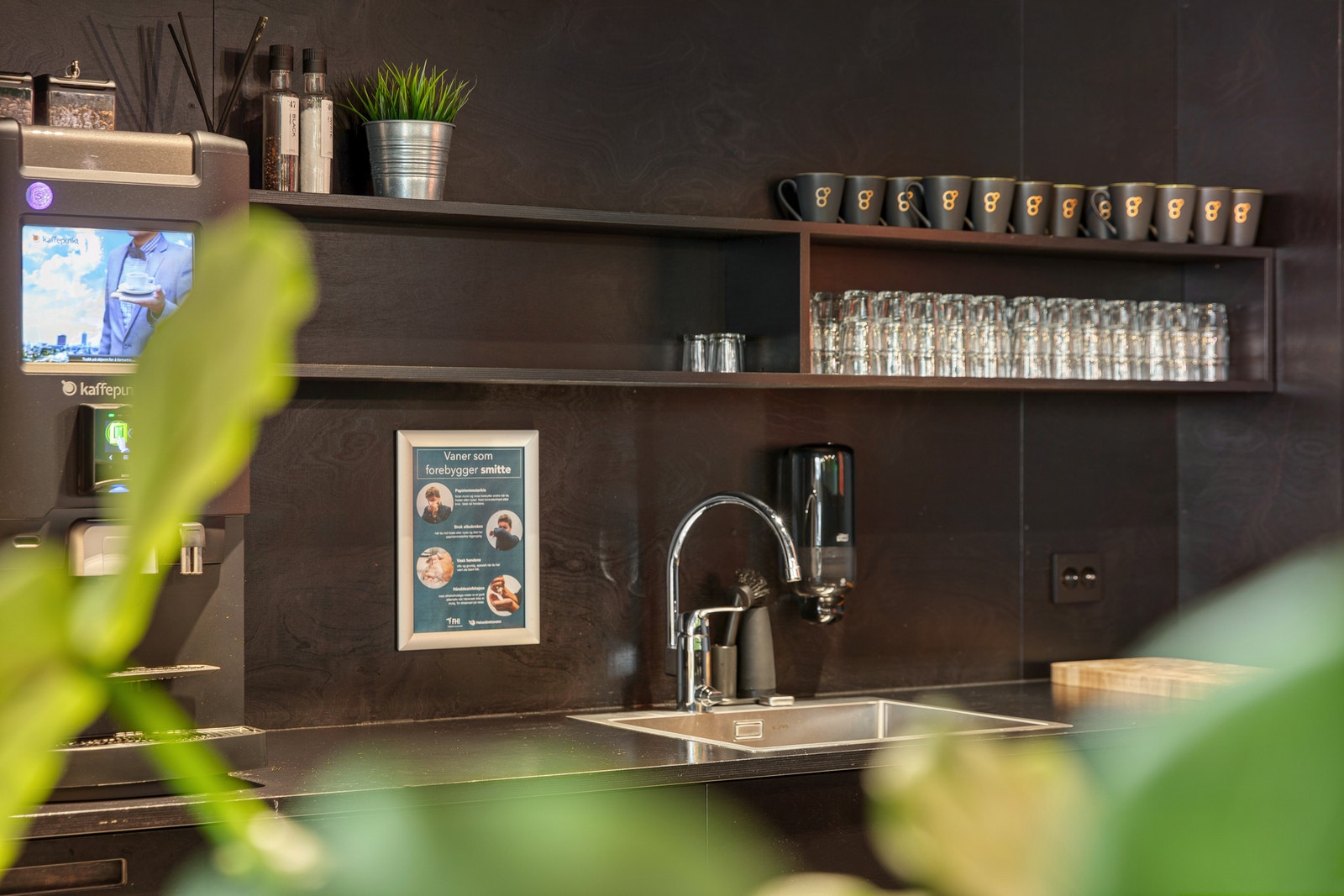 Velutstyrt kjøkken. Galleribilde