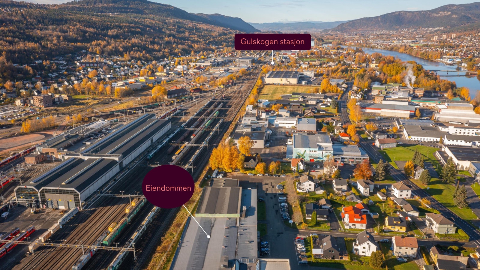 Det er god parkeringsdekning på eiendommen og kun 1,4km til togstasjonen Galleribilde