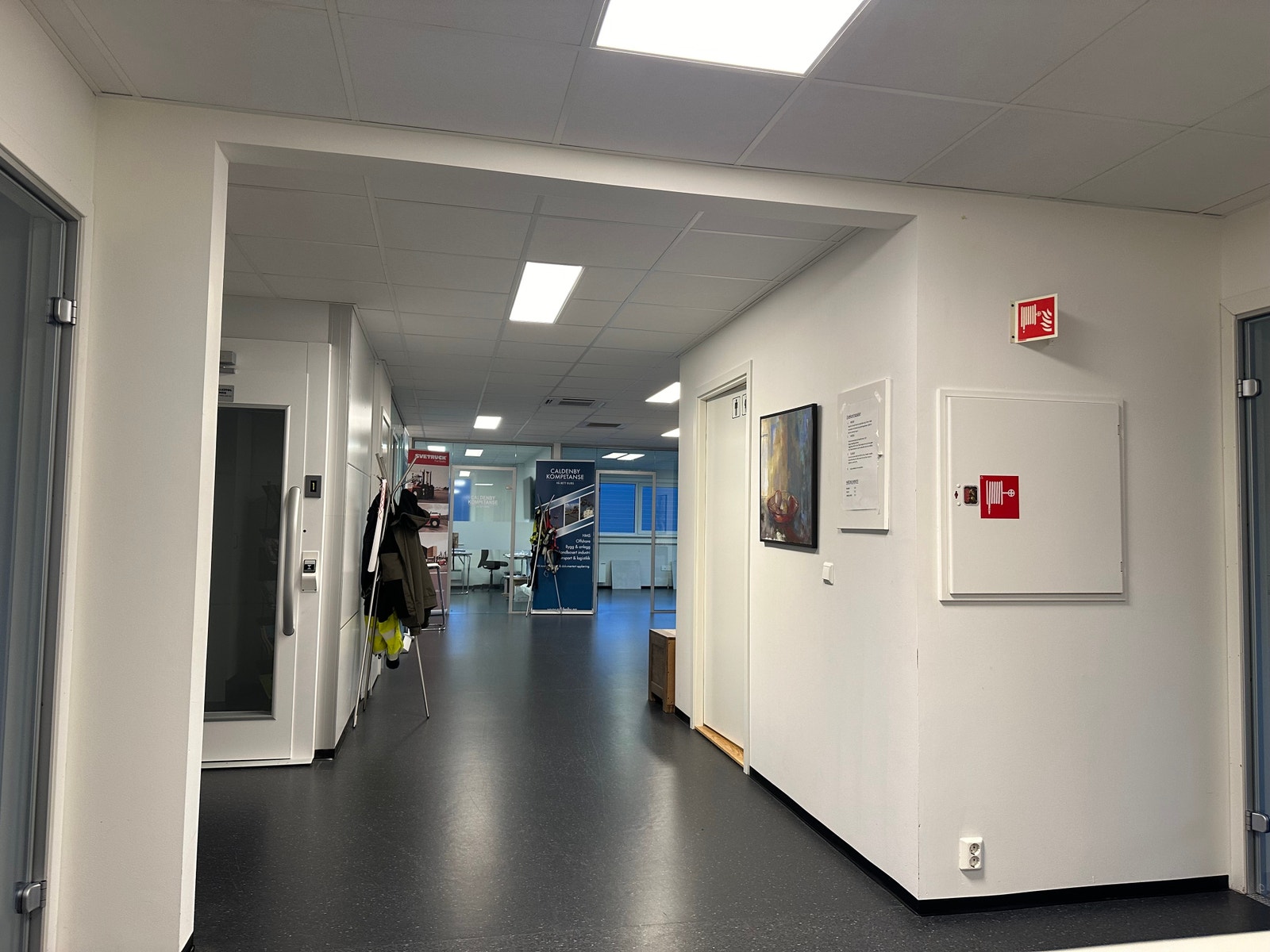 Hall kontor Galleribilde